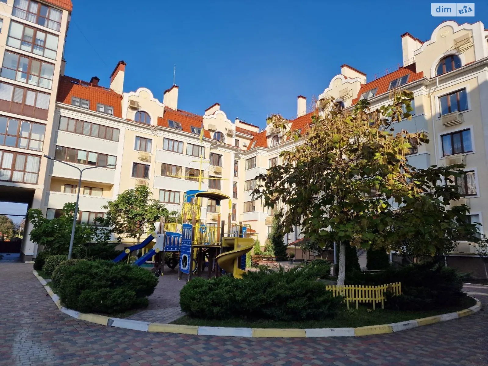 Продається 4-кімнатна квартира 125.3 кв. м у Щасливе, пров. Надії, 1 - фото 1