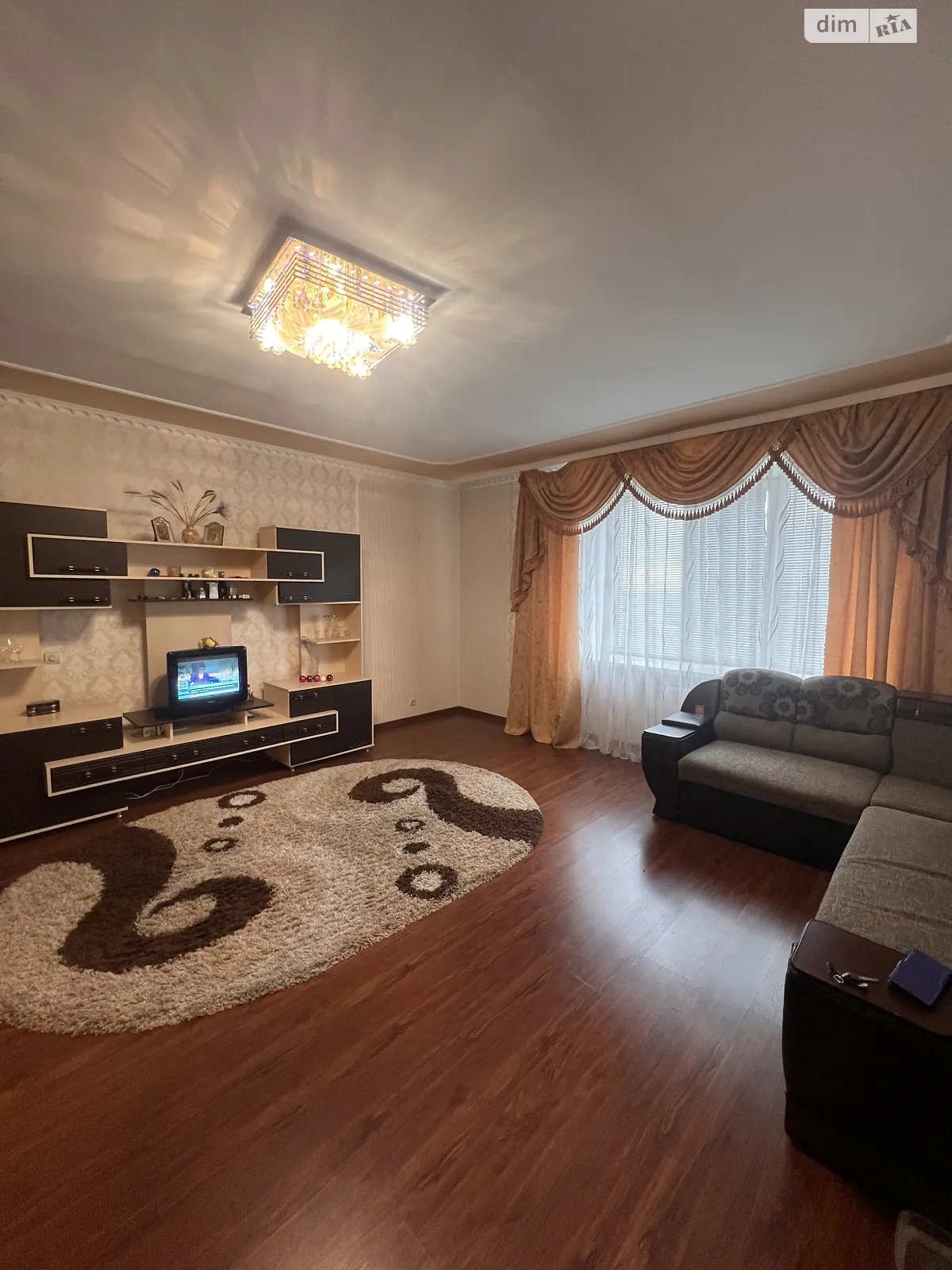 Здається в оренду кімната 38 кв. м у Житомирі, цена: 5000 грн - фото 1