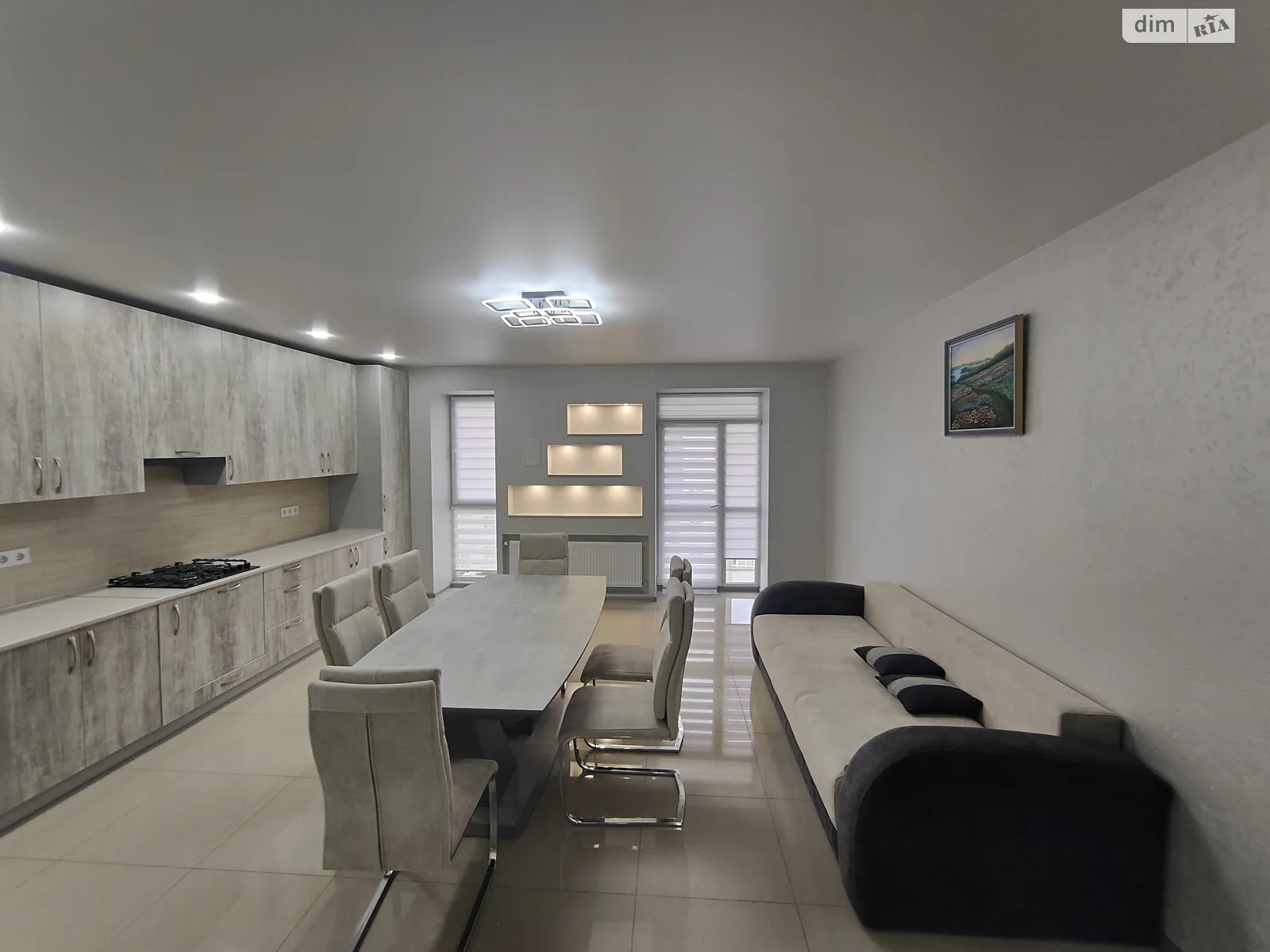 Продается 3-комнатная квартира 90.8 кв. м в Зарванцах, ул. Одесская, 3 корпус 2 - фото 1