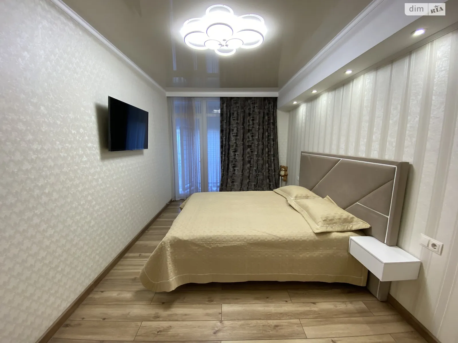 Продается 2-комнатная квартира 78 кв. м в Виннице, ул. Замостянская - фото 1