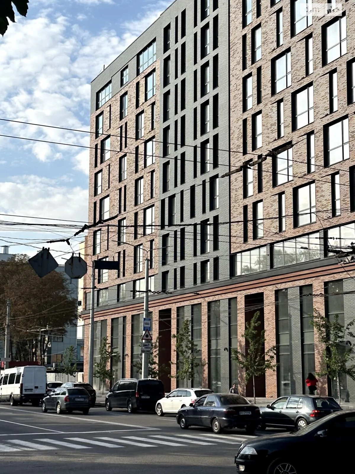Сдается в аренду офис 115 кв. м в бизнес-центре, цена: 34500 грн - фото 1