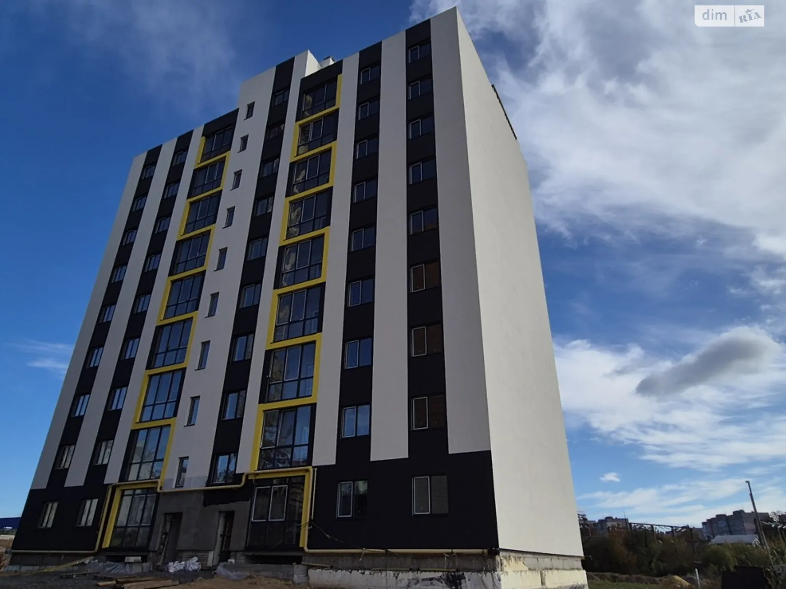 Продается 2-комнатная квартира 43 кв. м в Зарванцах, ул. Одесская, 4 - фото 1