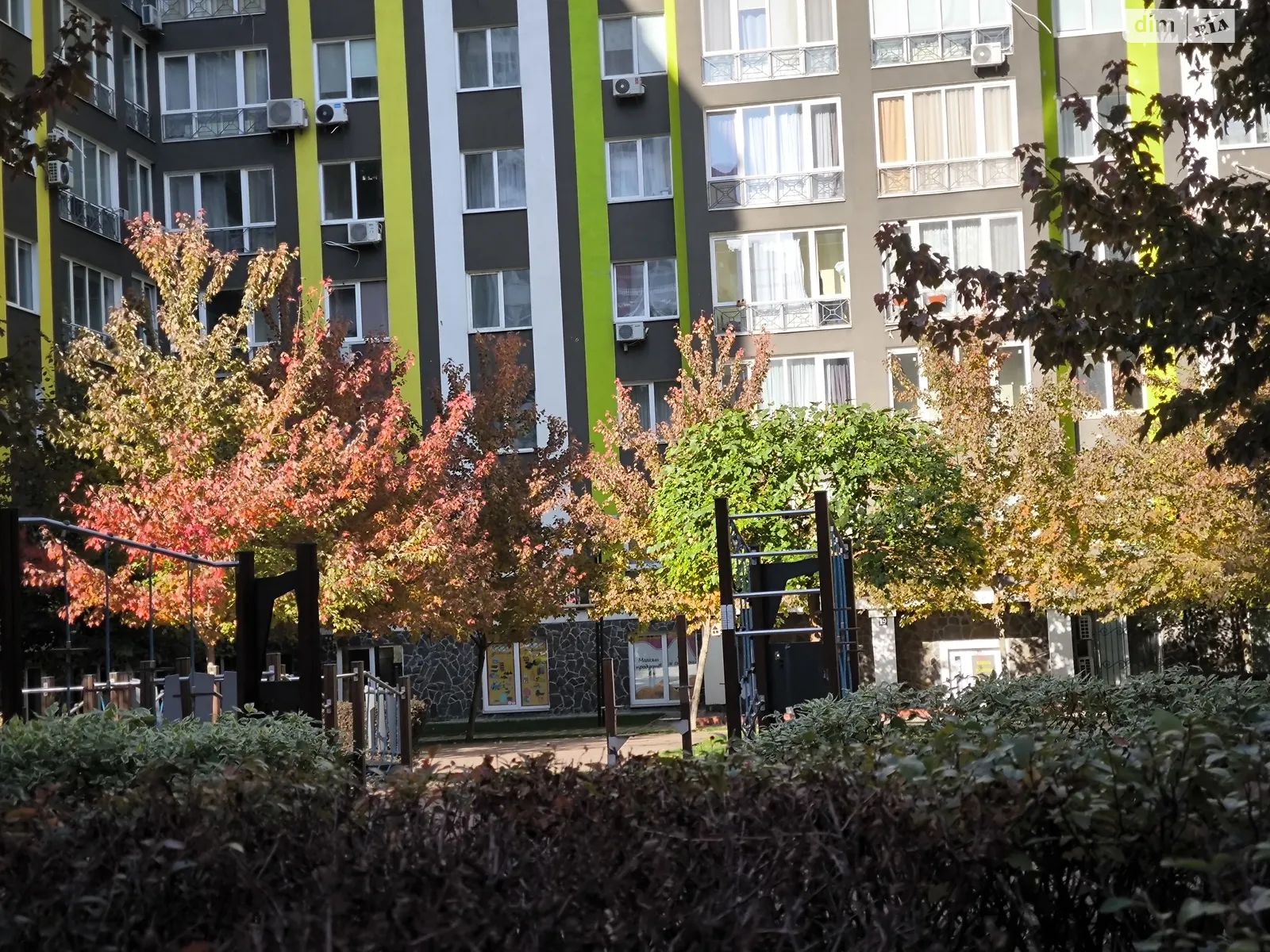 Продается 3-комнатная квартира 70 кв. м в Ирпене, ул. Григория Сковороды, 25 - фото 1