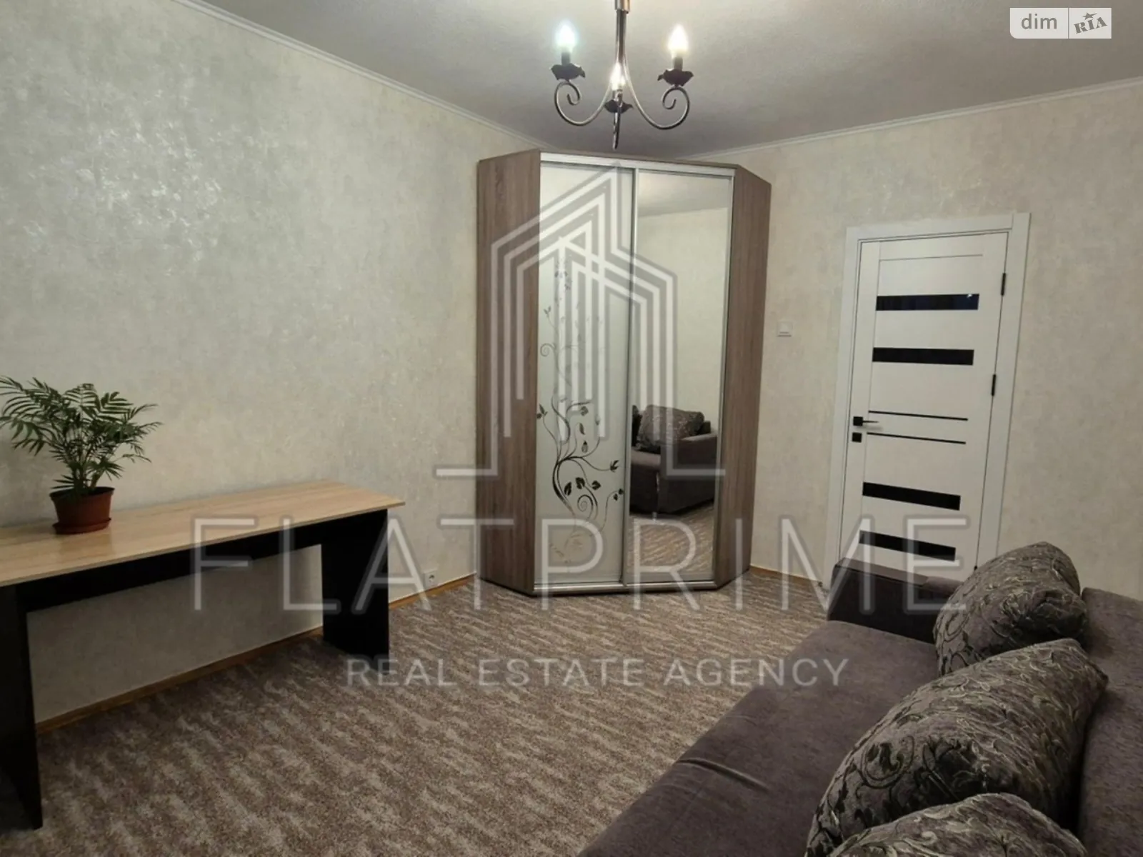 Продается 2-комнатная квартира 58.6 кв. м в Киеве, ул. Симиренко, 22Б - фото 1