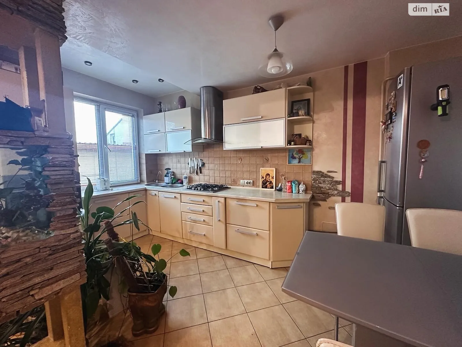 Сдается в оренду частина будинку 70 кв. м з подвалом, цена: 500 $ - фото 1