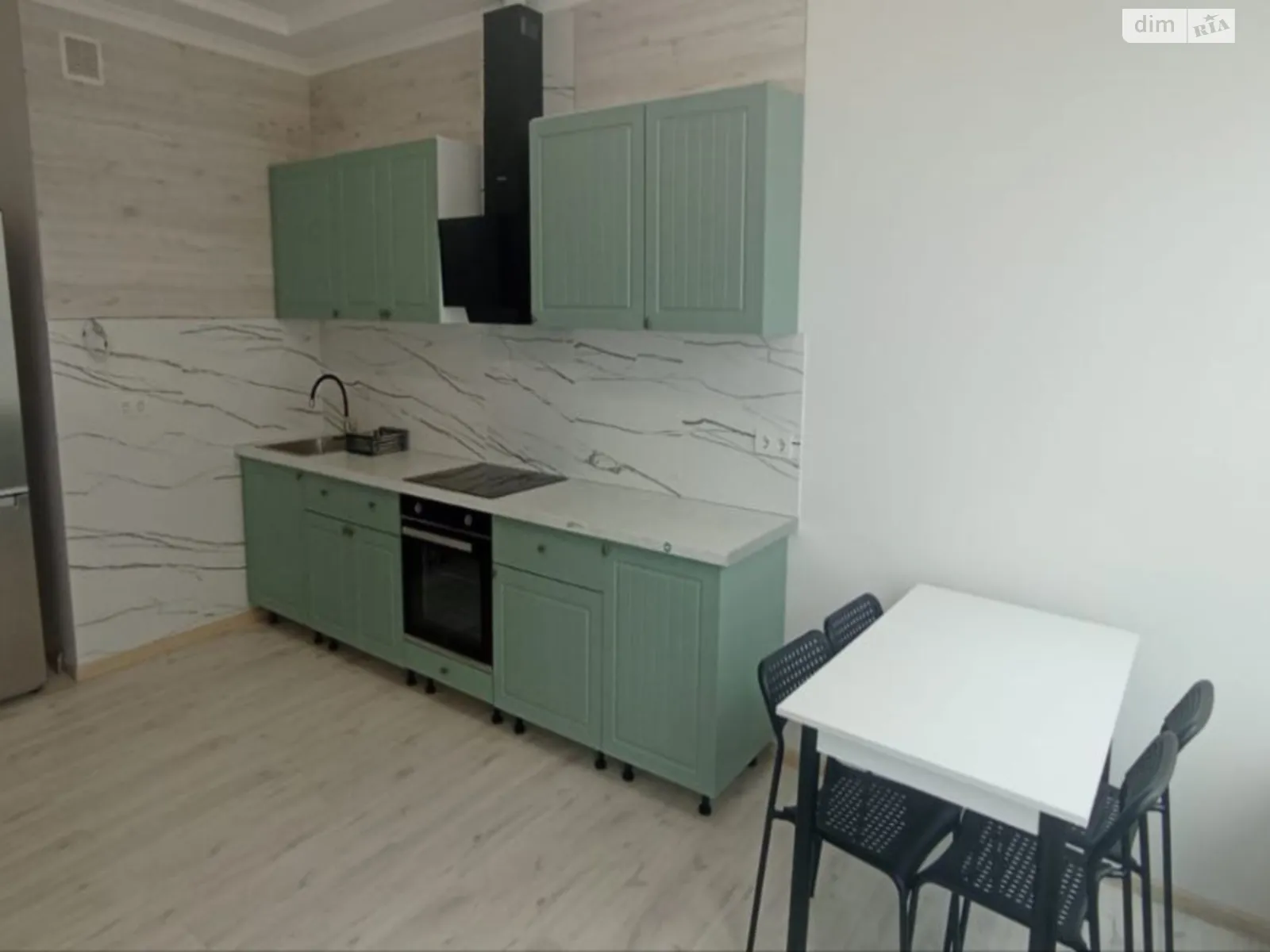 Здається в оренду 2-кімнатна квартира 81.4 кв. м у Одесі, вул. Новоберегова, 12А - фото 1