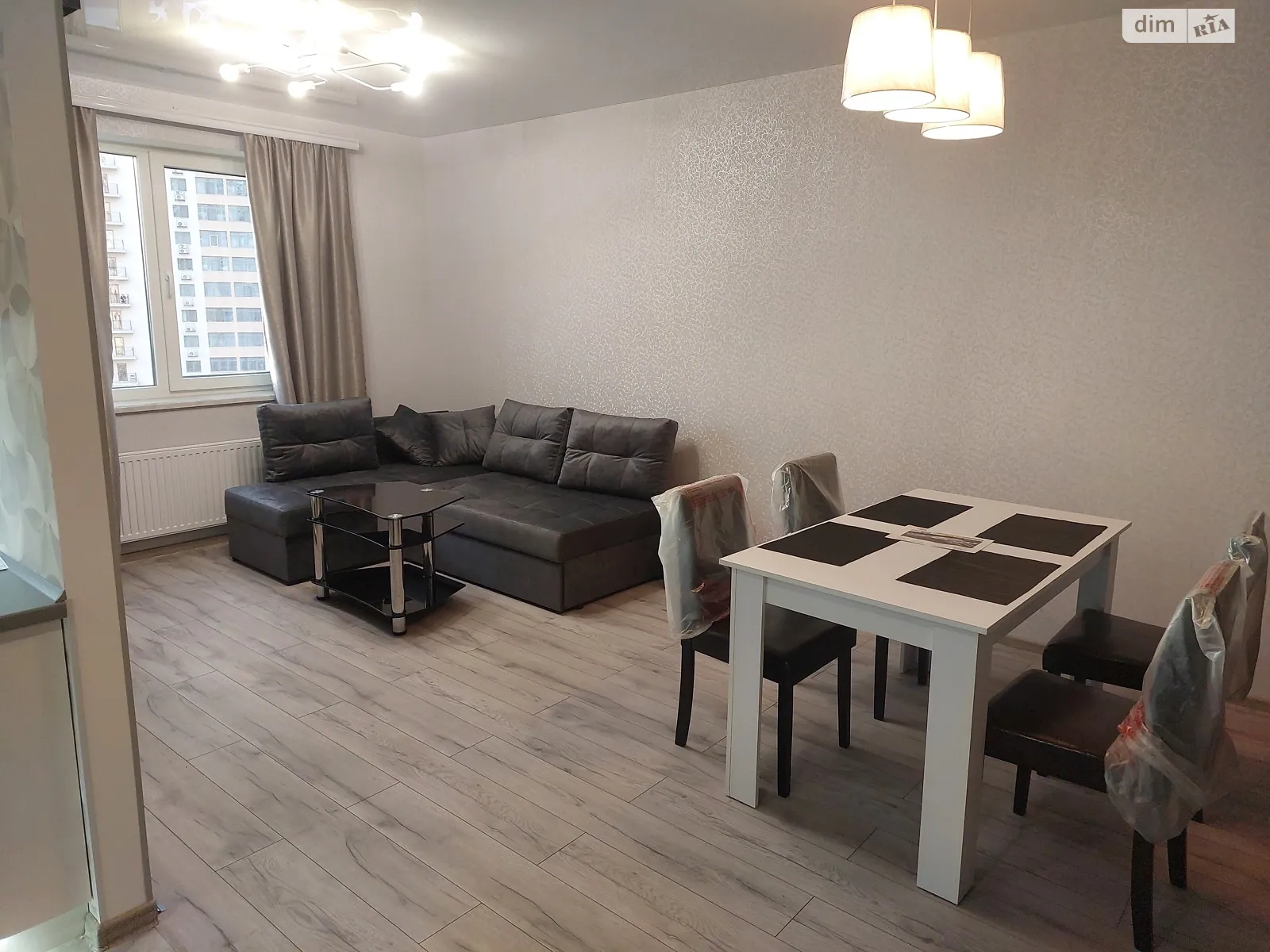 Продається 2-кімнатна квартира 45 кв. м у Одесі, вул. Академіка Сахарова - фото 1