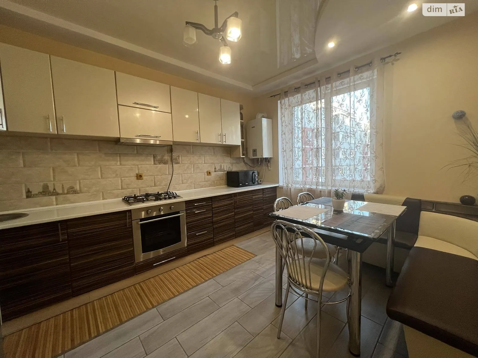 Продается 1-комнатная квартира 46.7 кв. м в Винниках, ул. Винная Гора, 5Г - фото 1