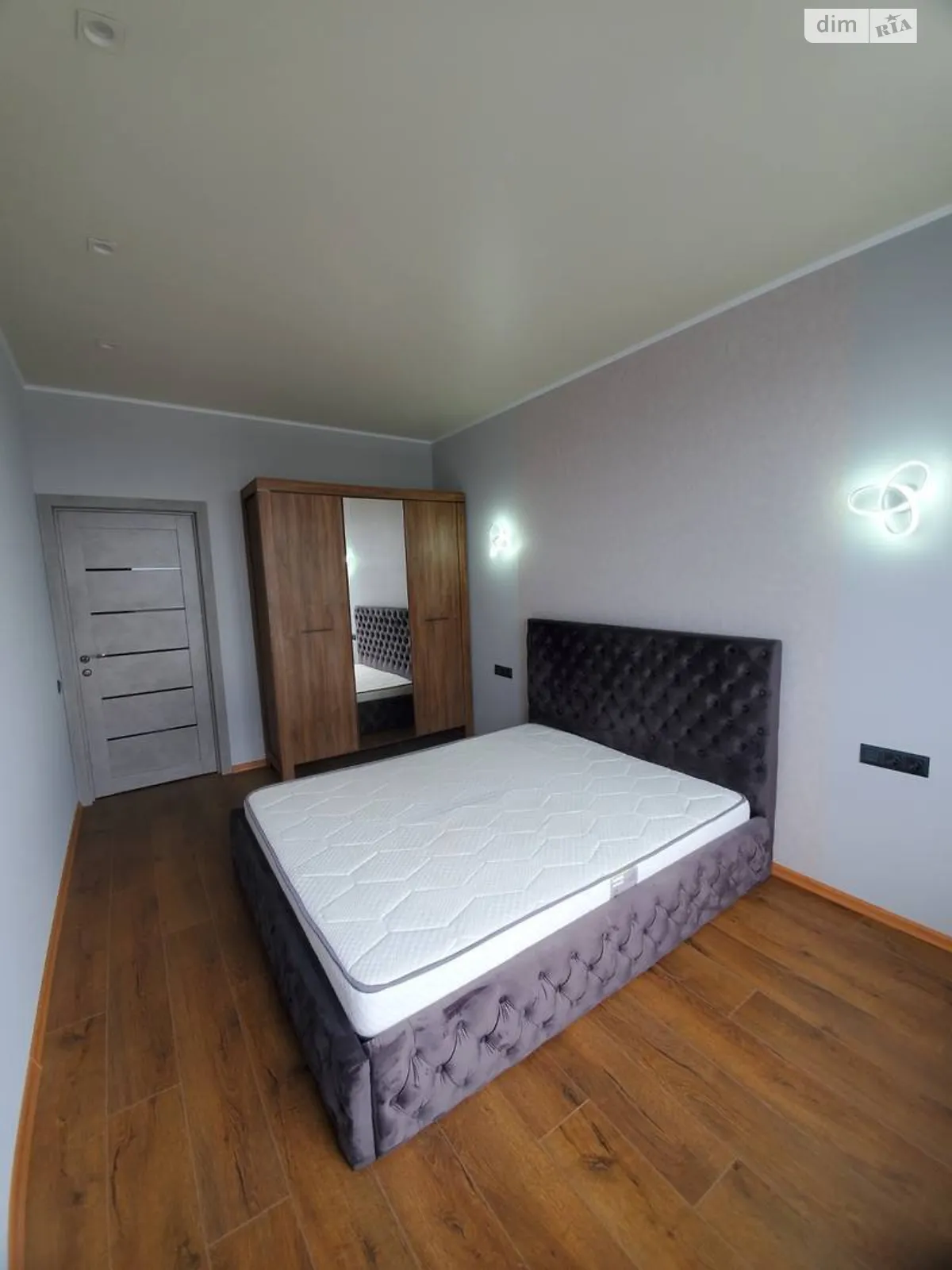 Продается 2-комнатная квартира 70 кв. м в Лиманке, ул. Спортивная, 3/3 - фото 1