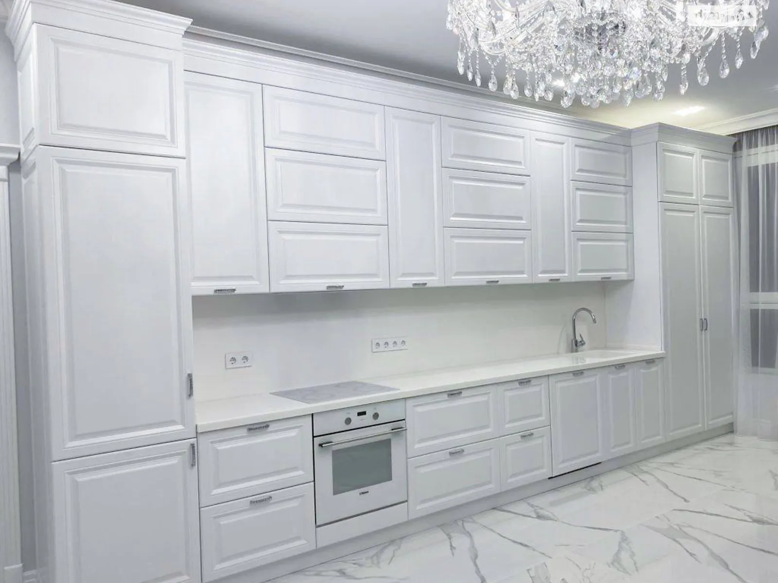 Продается 2-комнатная квартира 80 кв. м в Киеве, бул. Леси Украинки, 7В - фото 1