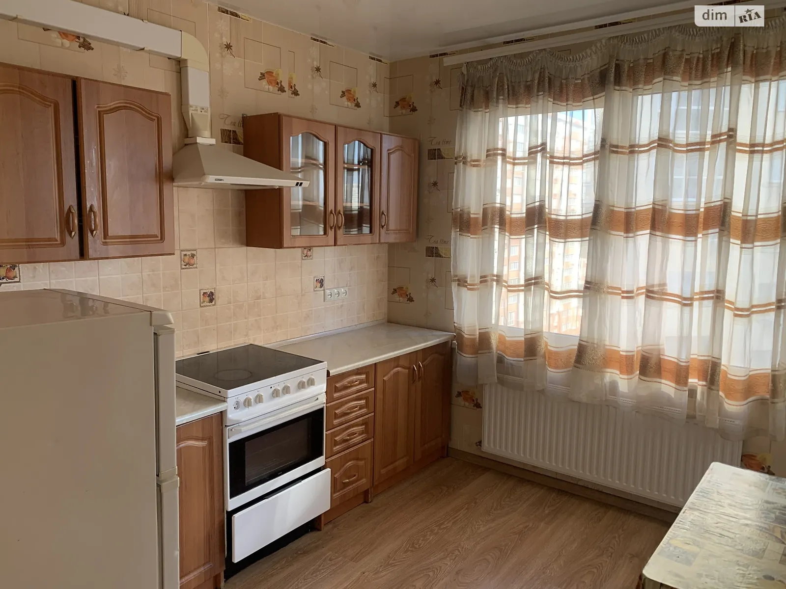 Продається 1-кімнатна квартира 34 кв. м у Лиманці, мас. Радужний - фото 1