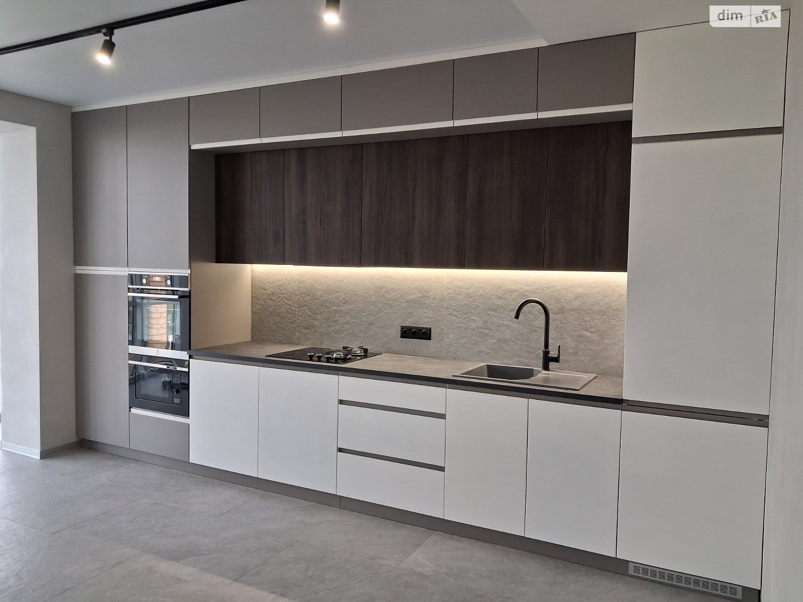 Прев'ю фото 2