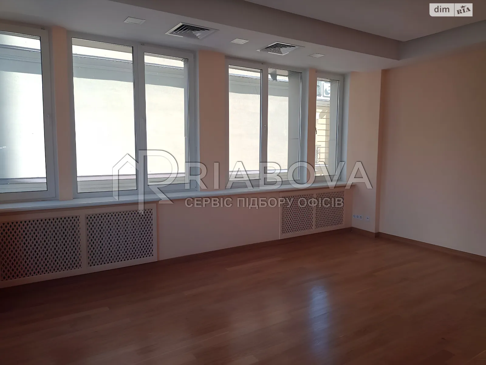 Здається в оренду офіс 815 кв. м в бізнес-центрі, цена: 13040 $ - фото 1