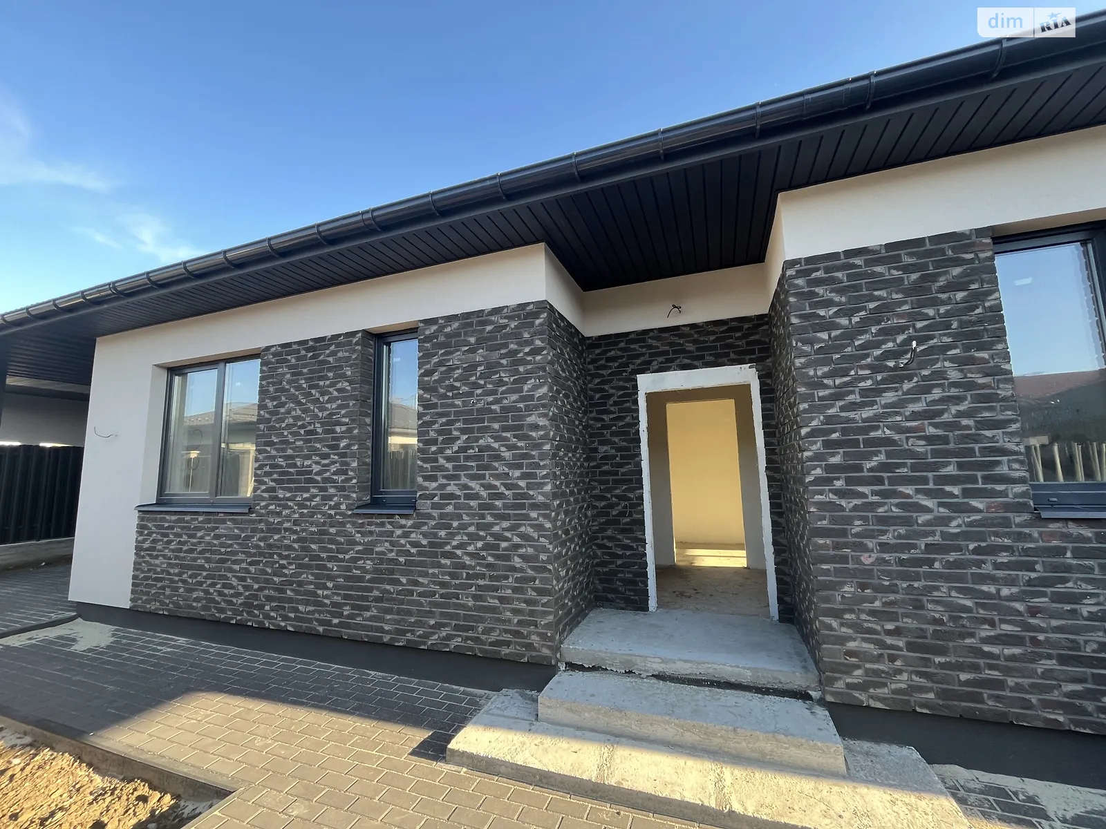 Продається одноповерховий будинок 120 кв. м з садом, цена: 118000 $ - фото 1