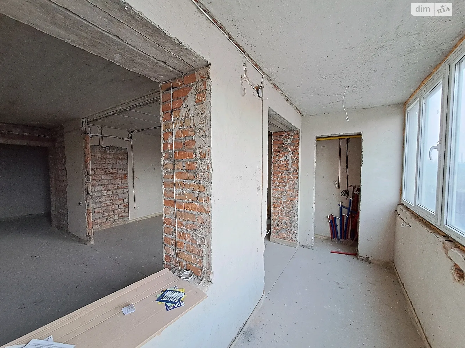 3-комнатная квартира 84.6 кв. м в Тернополе, ул. Ильенко, 3В - фото 1
