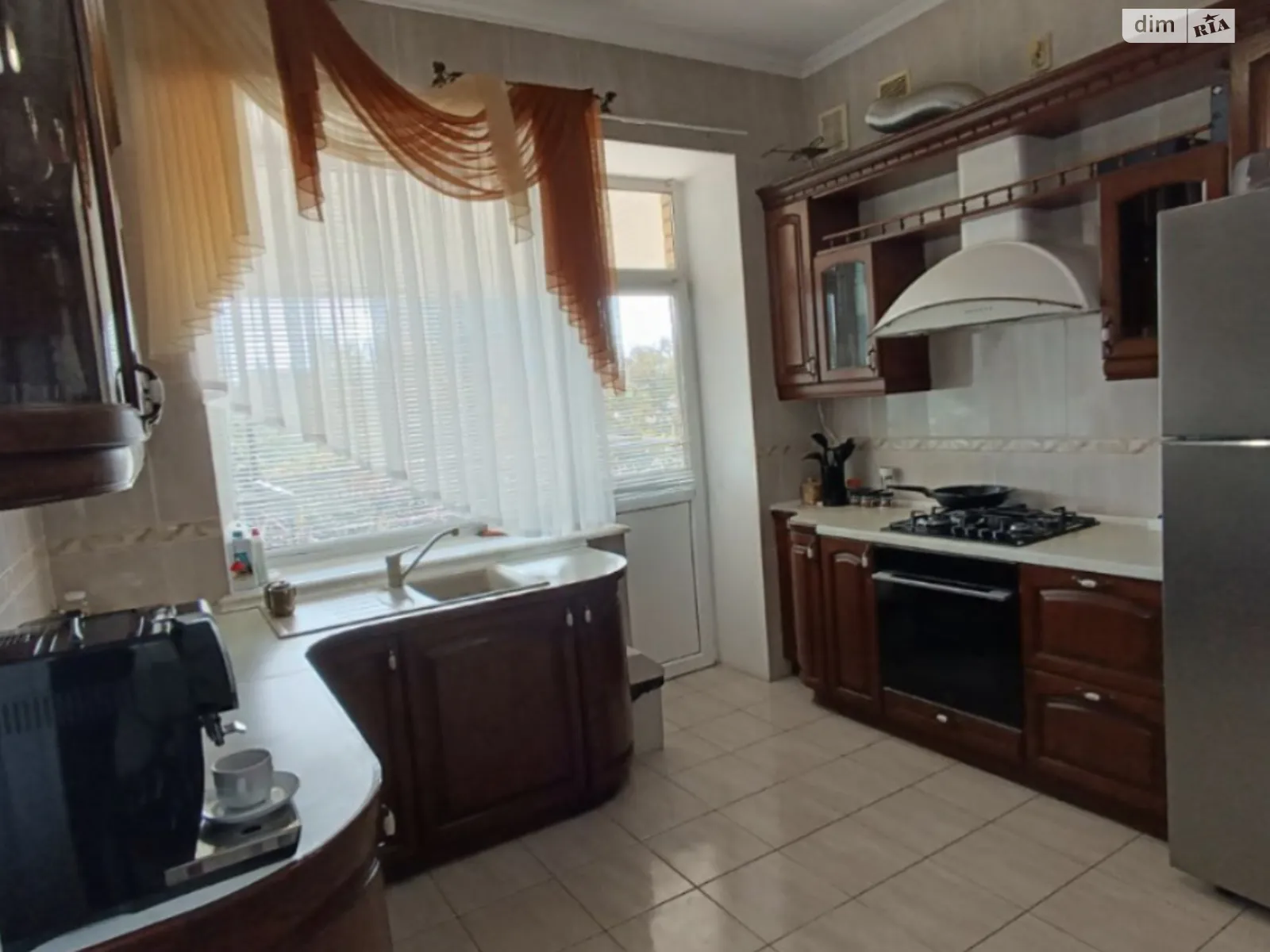 Продается дом на 2 этажа 389.7 кв. м с верандой, цена: 170000 $ - фото 1