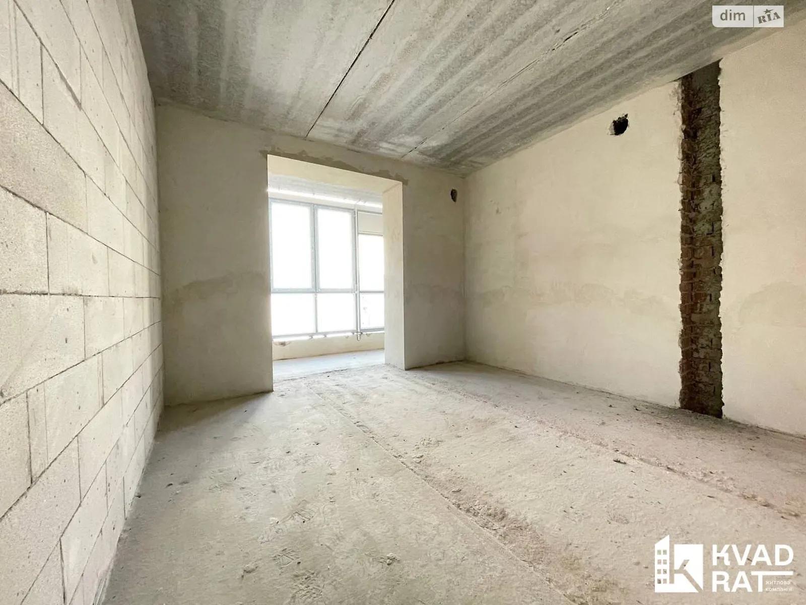 Продается 2-комнатная квартира 71 кв. м в Ивано-Франковске, ул. Троллейбусная, 10 - фото 1