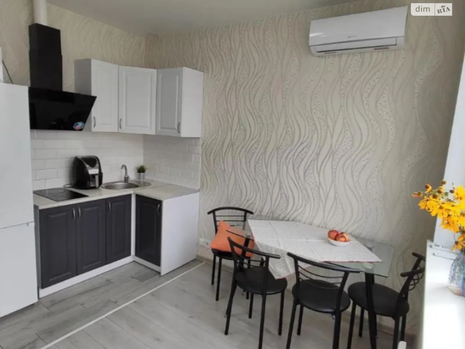 Продается 1-комнатная квартира 23.4 кв. м в Киеве, ул. Лучистая, 44 - фото 1