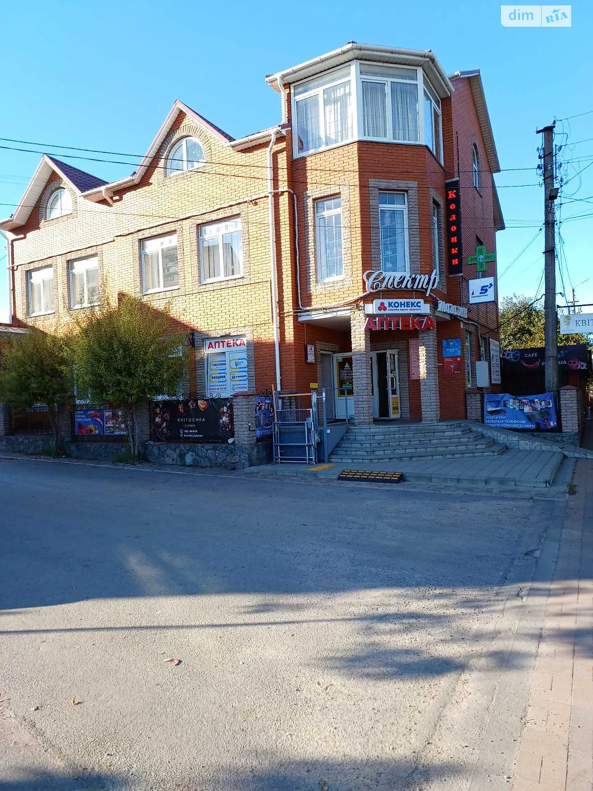 Сдается в аренду помещения свободного назначения 550 кв. м в 3-этажном здании, цена: 275000 грн - фото 1