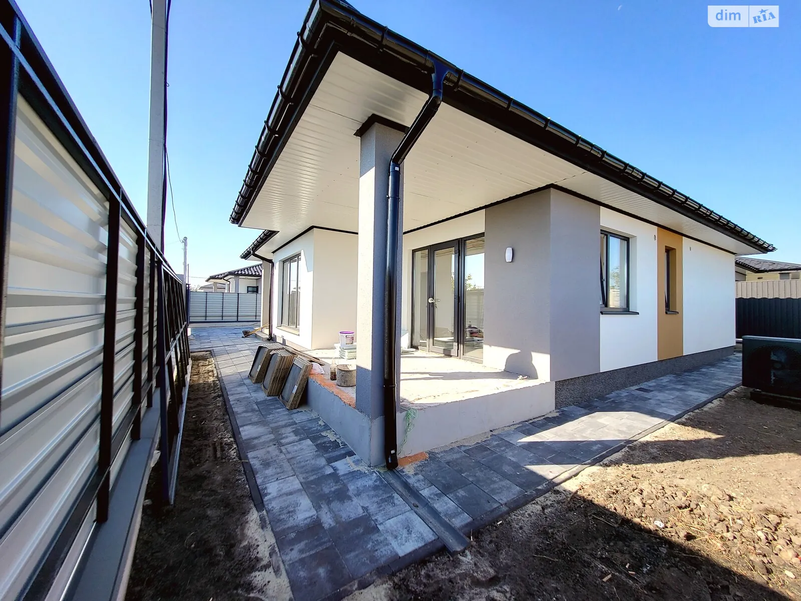 Продается одноэтажный дом 95 кв. м с садом, цена: 150000 $ - фото 1