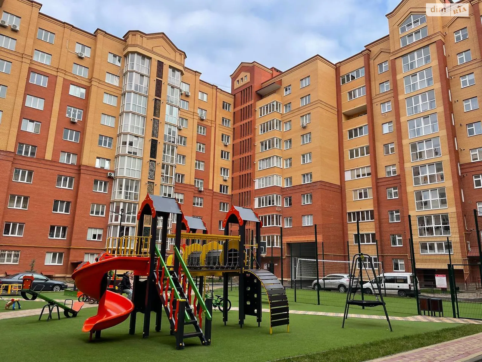 2-кімнатна квартира 66 кв. м у Тернополі, вул. Генерала Мирона Тарнавського - фото 1
