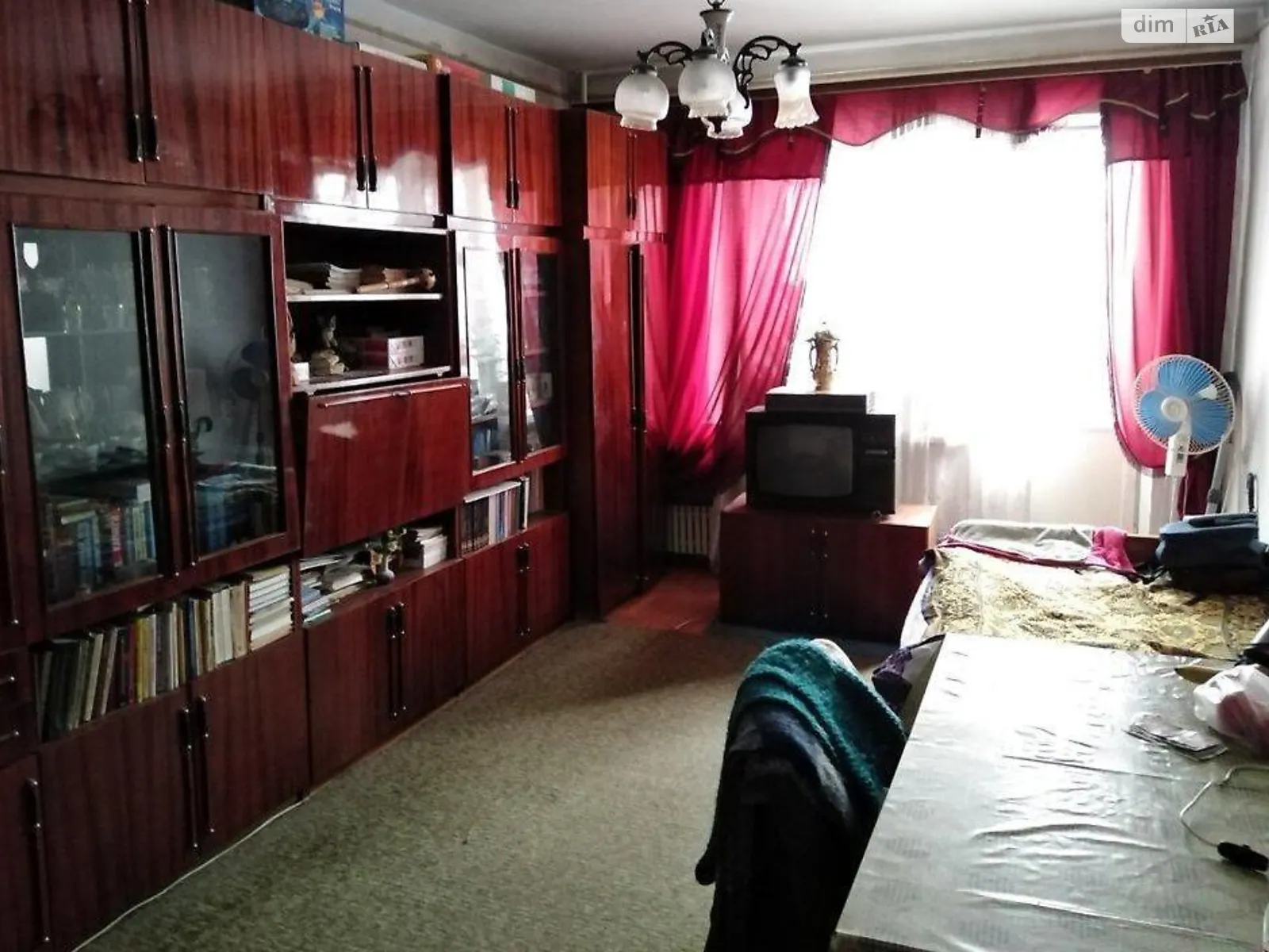 Здається в оренду кімната 54 кв. м у Тернополі, цена: 2000 грн - фото 1