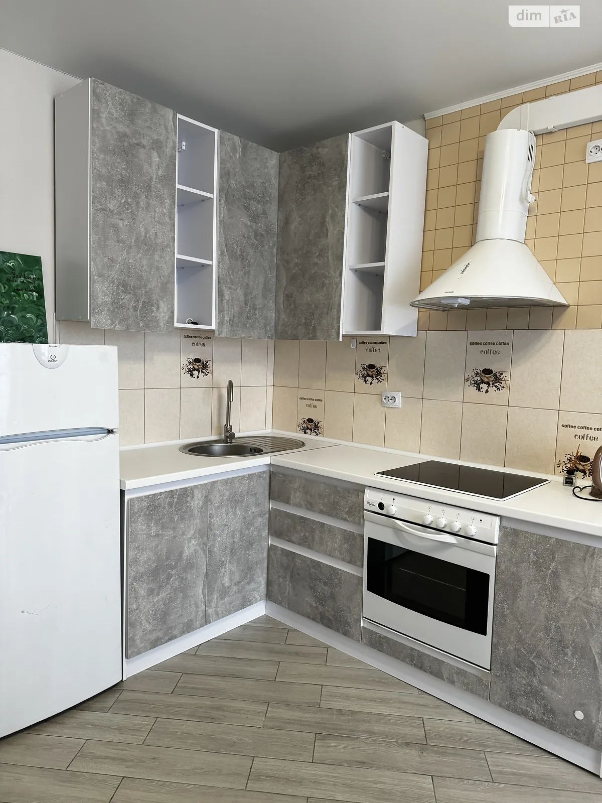 Продается 1-комнатная квартира 47 кв. м в Ивано-Франковске, ул. Высочана Семена, 18 - фото 1