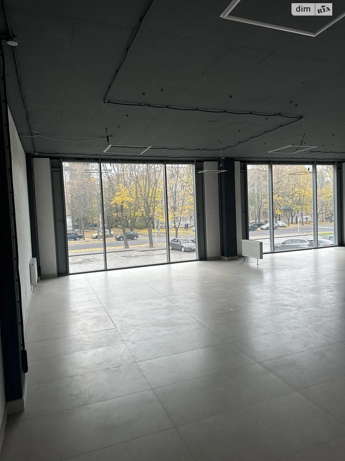 Здається в оренду офіс 180 кв. м в бізнес-центрі, цена: 1620 $ - фото 1
