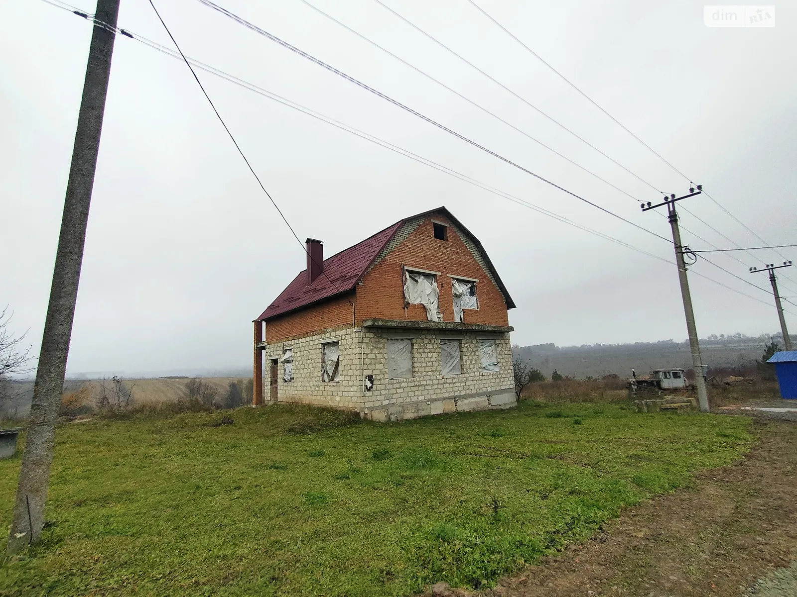 Продается дом на 2 этажа 161.7 кв. м с садом, цена: 40000 $ - фото 1