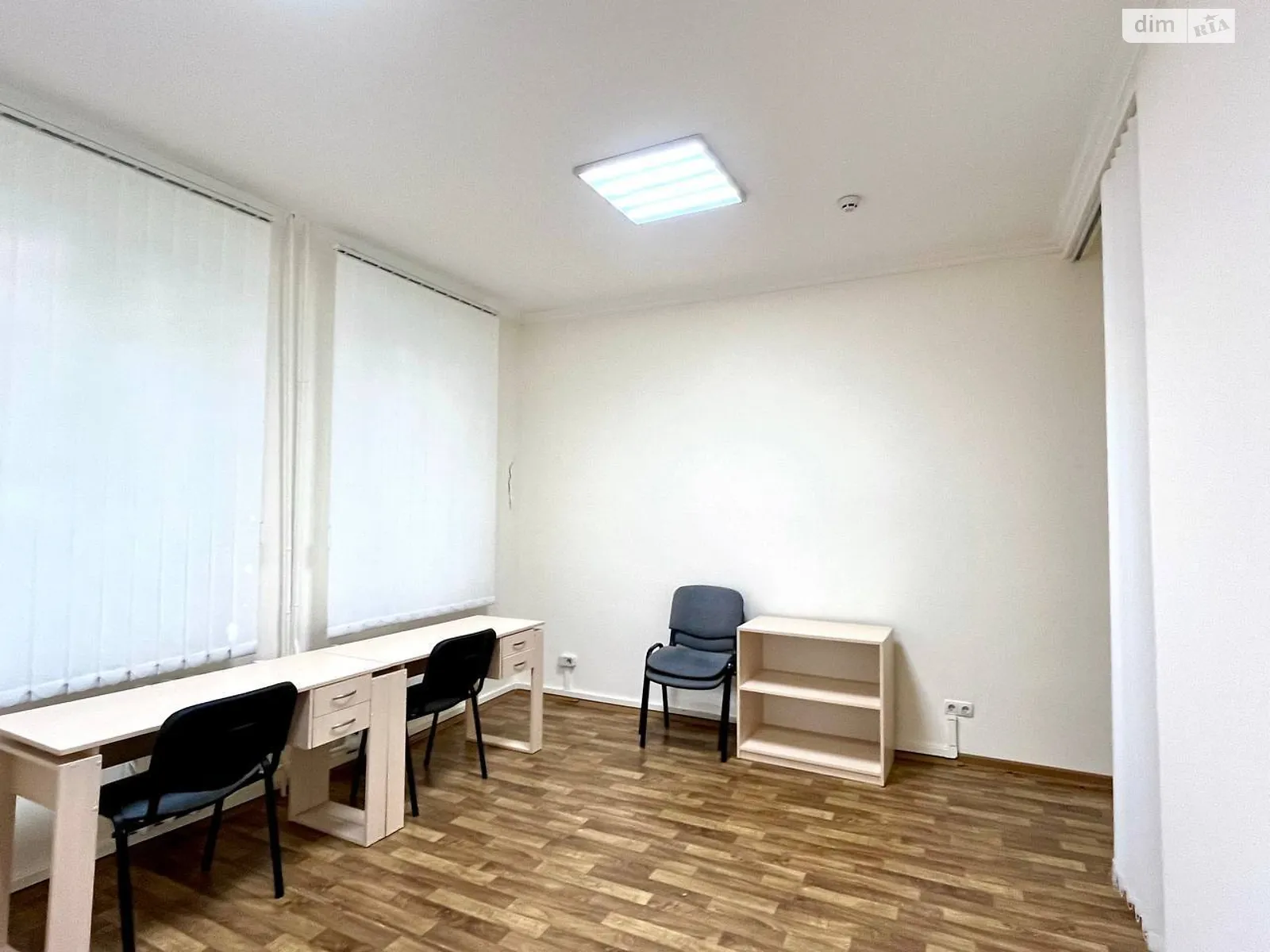 Здається в оренду офіс 23 кв. м в бізнес-центрі, цена: 10350 грн - фото 1