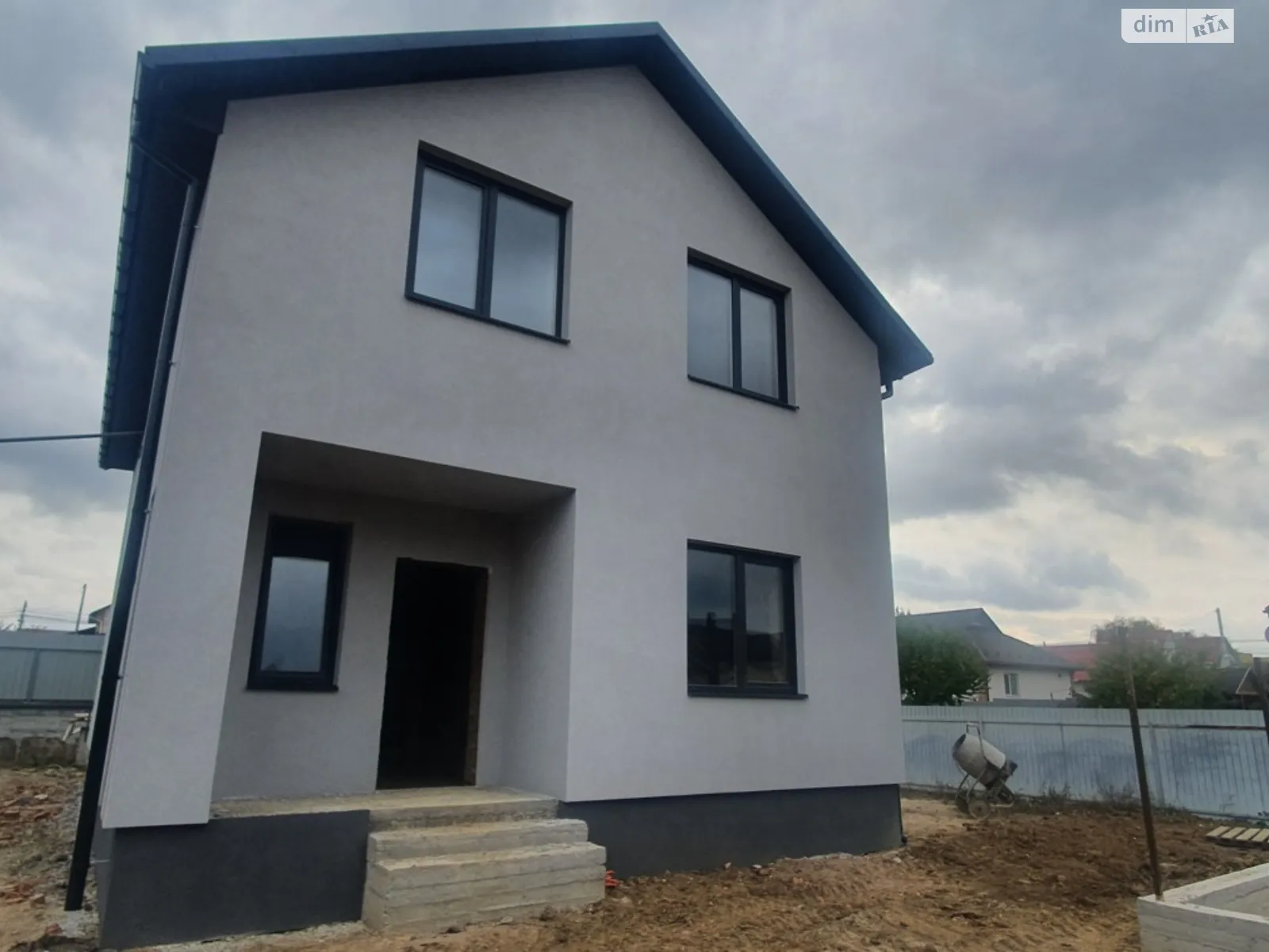 Продается дом на 2 этажа 125 кв. м с подвалом, цена: 92000 $ - фото 1