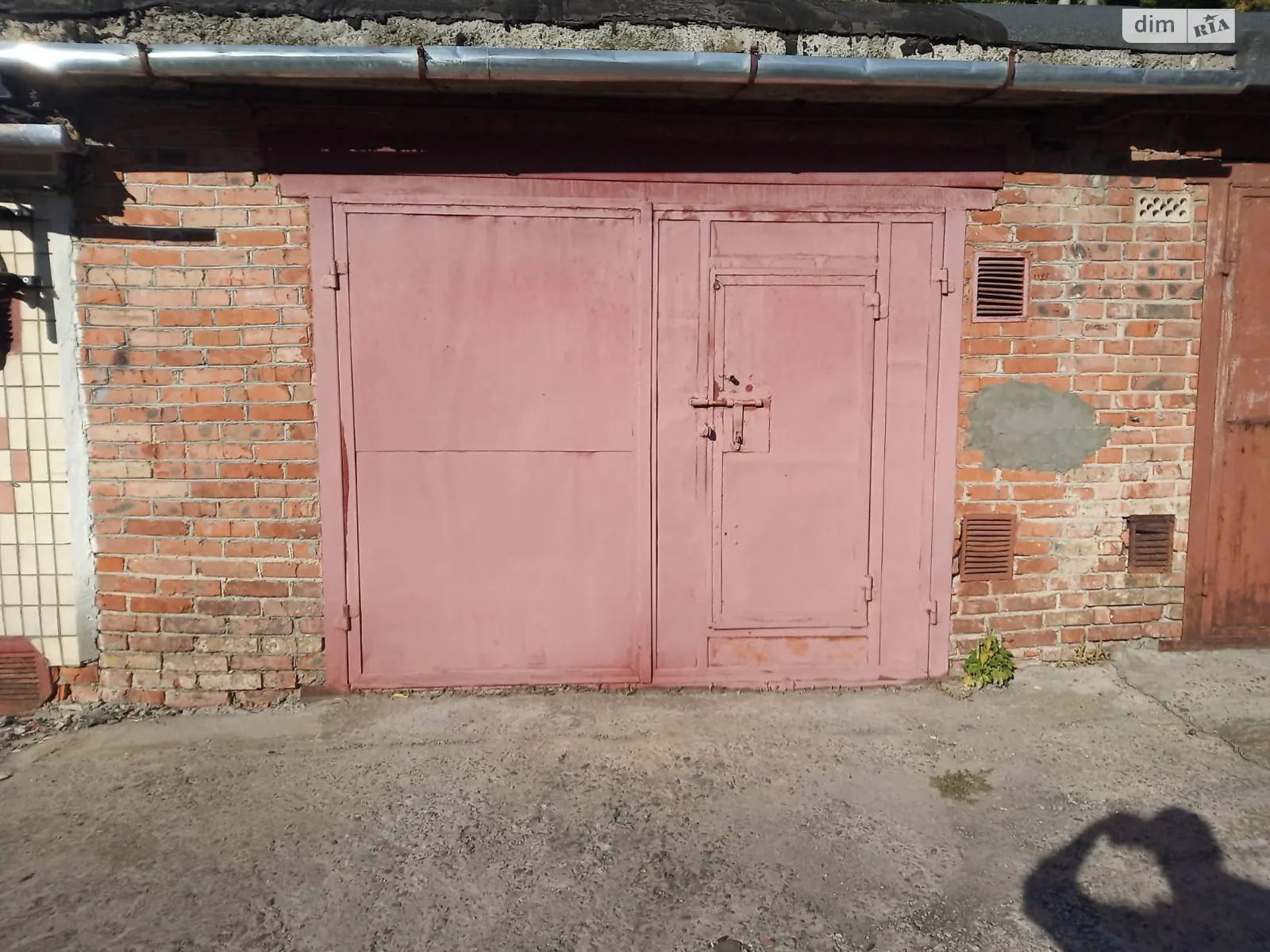 Продається місце в гаражному кооперативі під легкове авто на 22.6 кв. м, цена: 7900 $ - фото 1