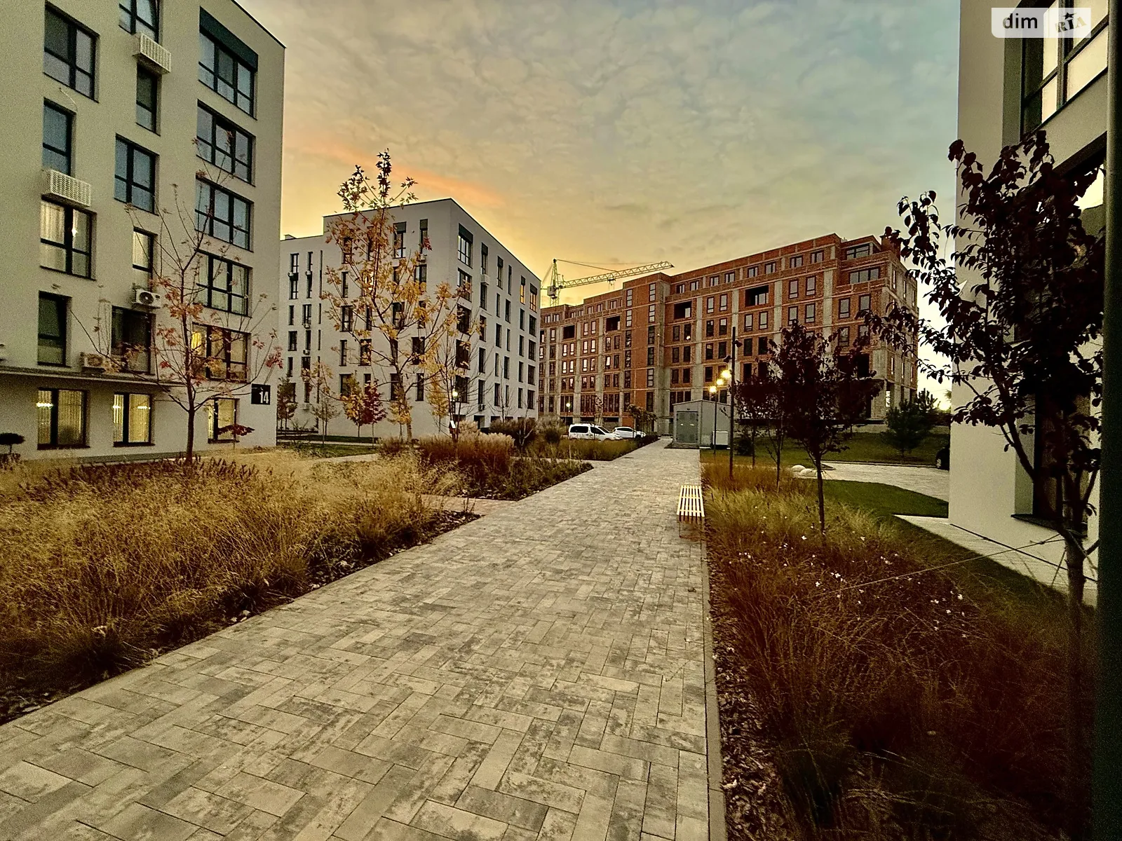 Продается 1-комнатная квартира 55.5 кв. м в Минае, ул. Августина Волошина, 7 - фото 1