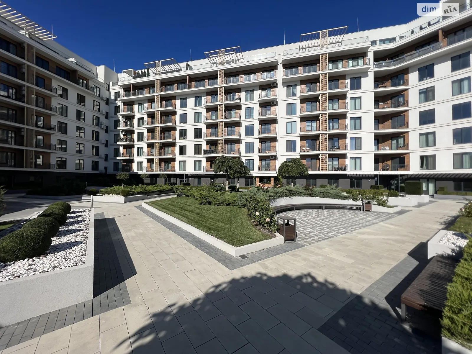 Продается 3-комнатная квартира 91.5 кв. м в Одессе, пер. Маячный, 7 - фото 1