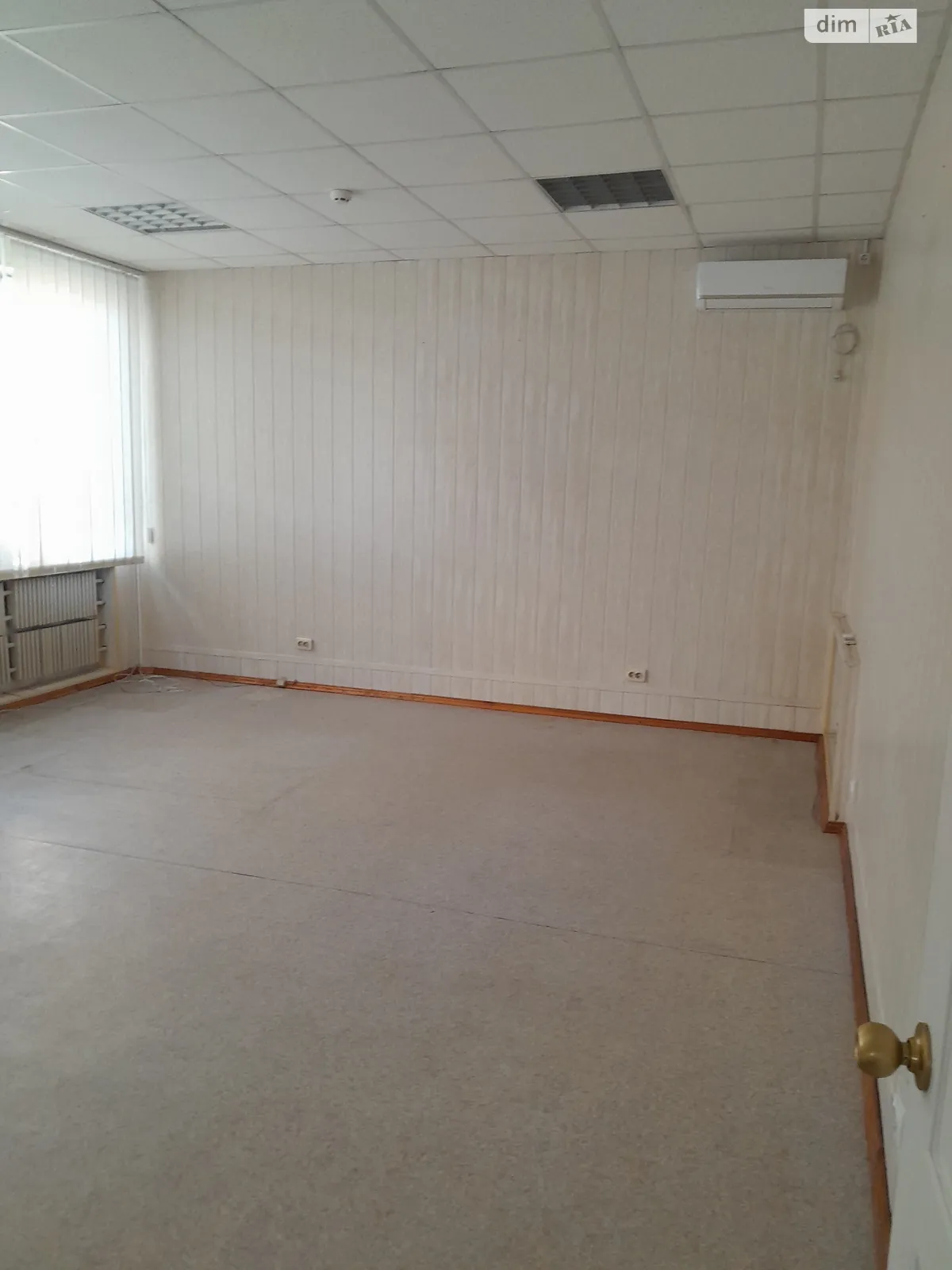 Здається в оренду офіс 96.8 кв. м в бізнес-центрі, цена: 7744 грн - фото 1