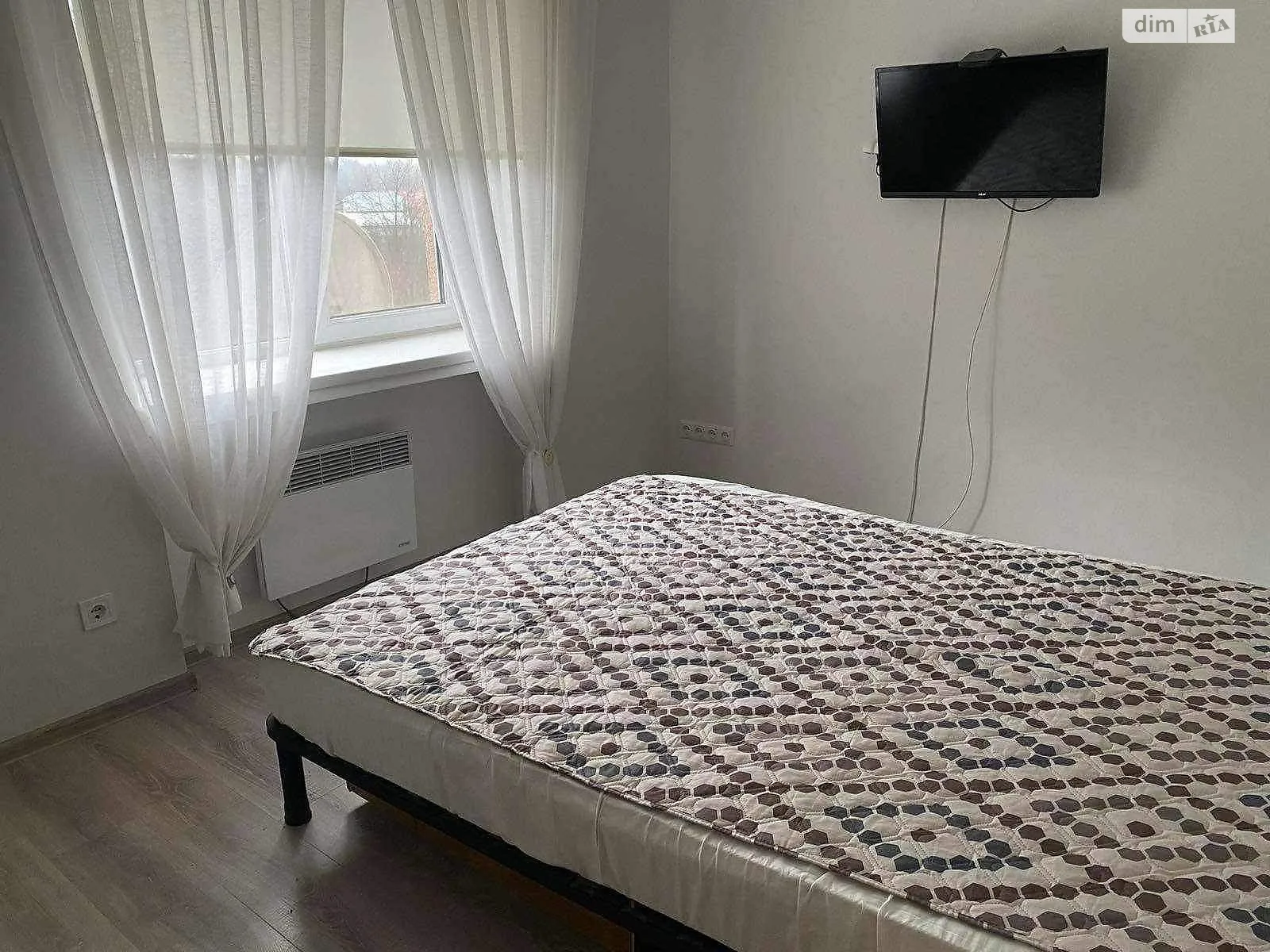 Продается 2-комнатная квартира 47 кв. м в Мукачеве, ул. Ивана Франко-боковая, 1 - фото 1