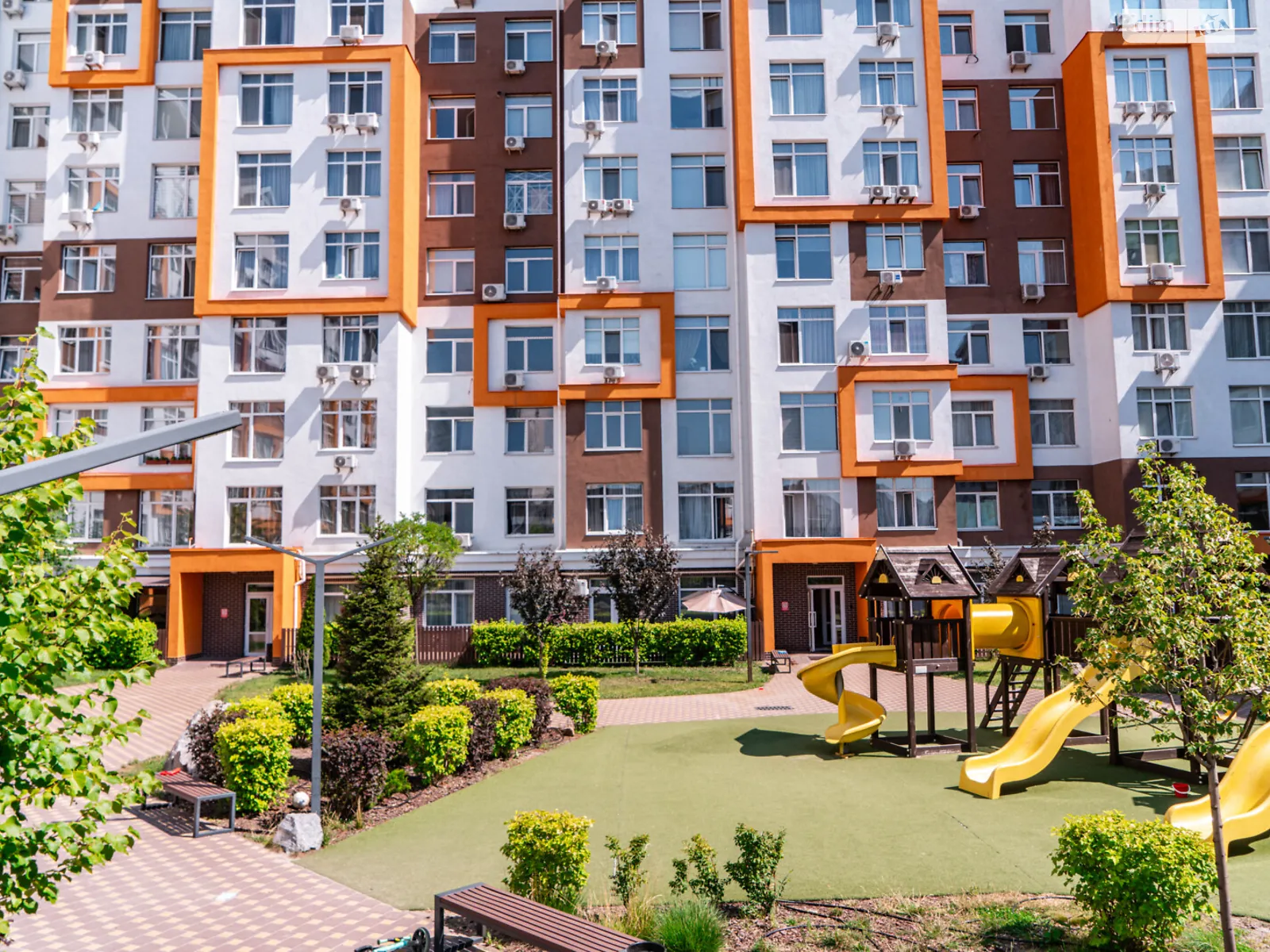 Продається 4-кімнатна квартира 95.6 кв. м у Крюківщині, вул. Одеська, 23 - фото 1