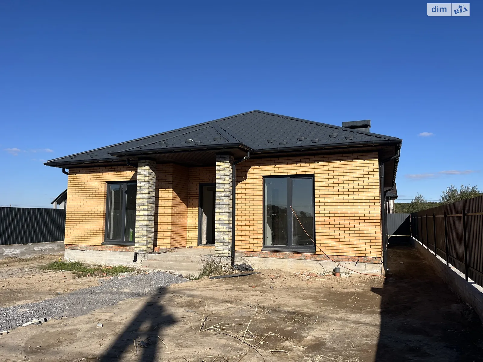Продается одноэтажный дом 95 кв. м с верандой, цена: 77500 $ - фото 1