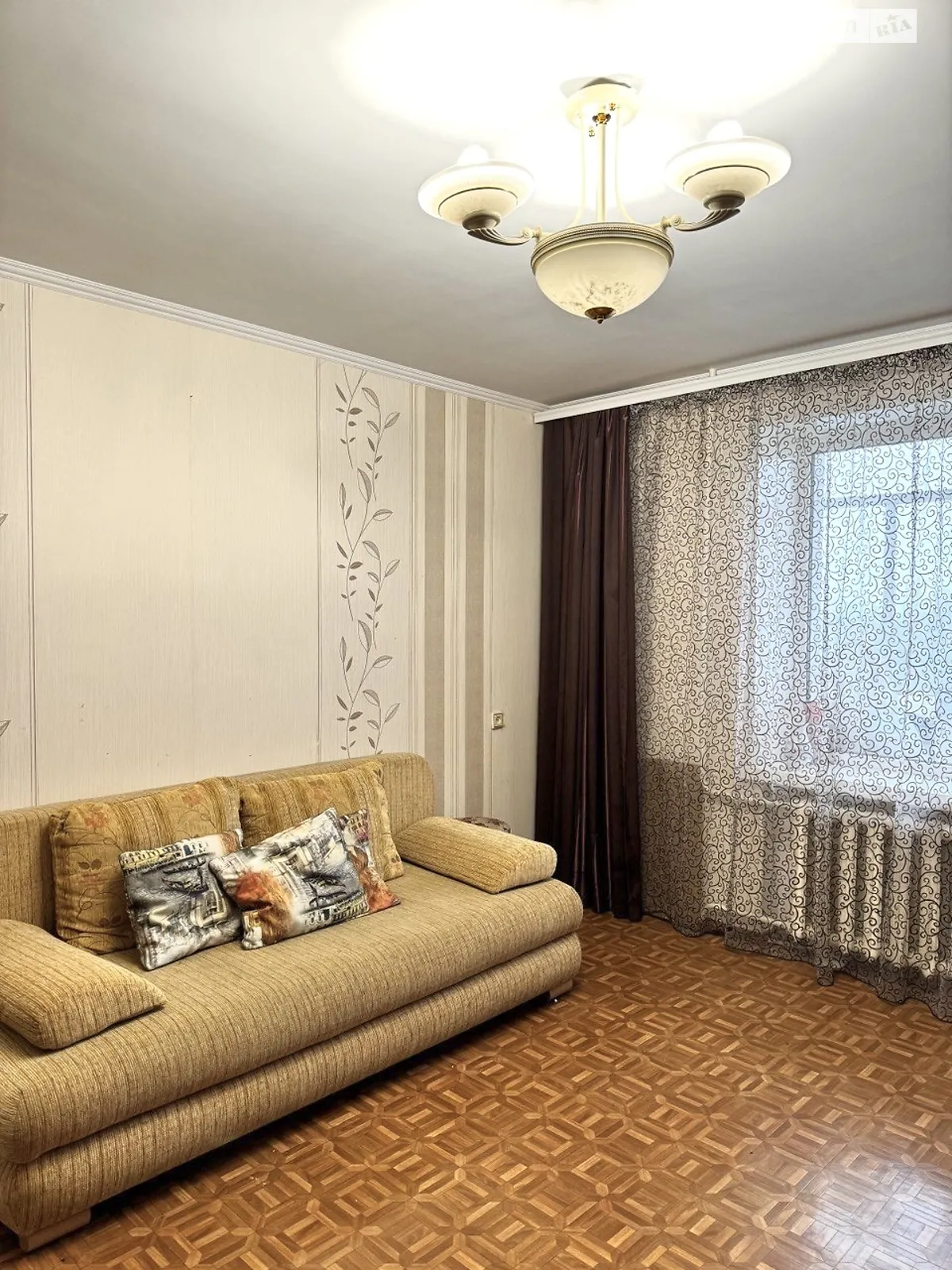 Продается 3-комнатная квартира 63.7 кв. м в Николаеве, ул. Океановская, 34 - фото 1