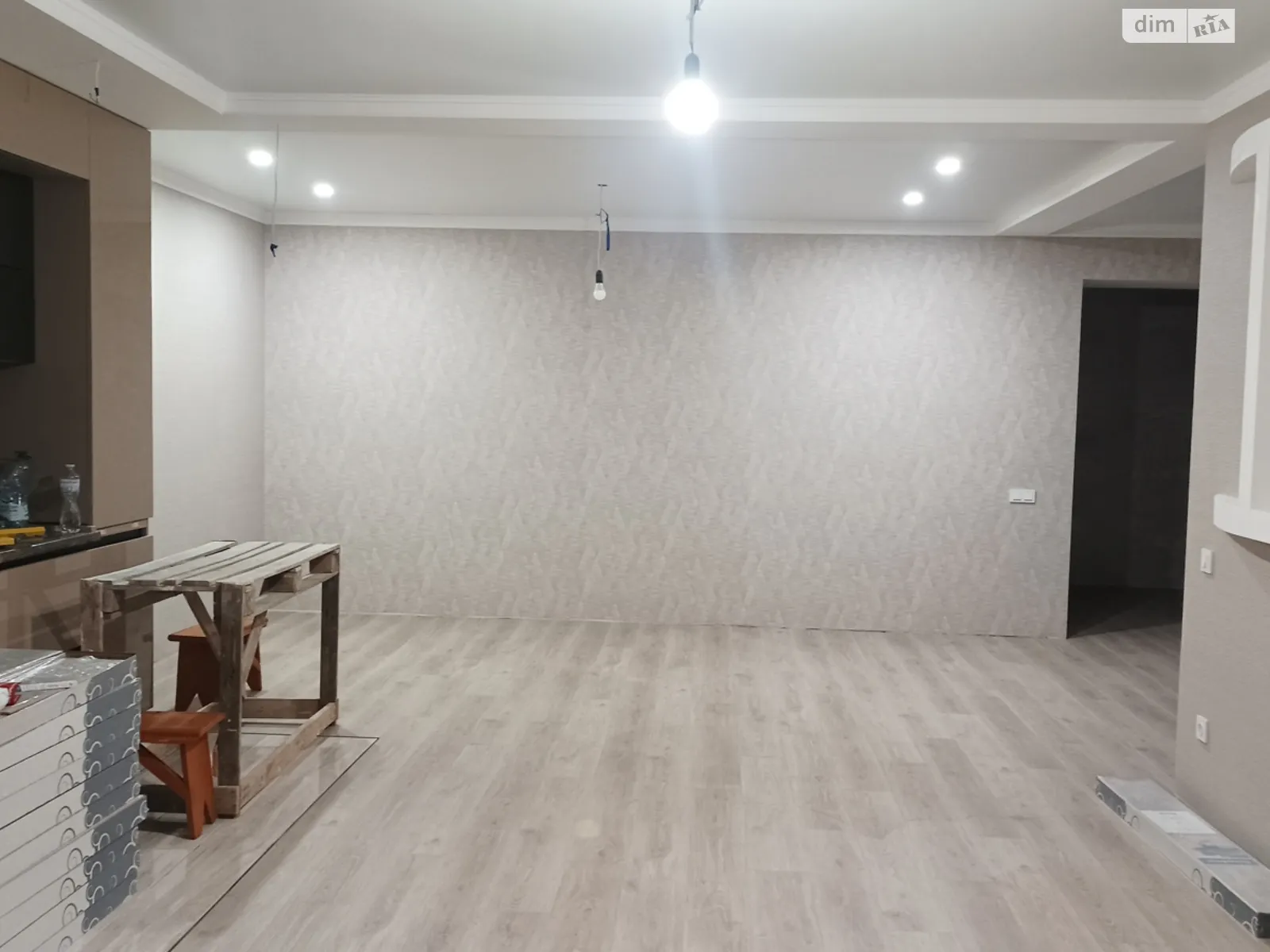 Продается 2-комнатная квартира 103 кв. м в Черноморске, ул. Парусная - фото 1