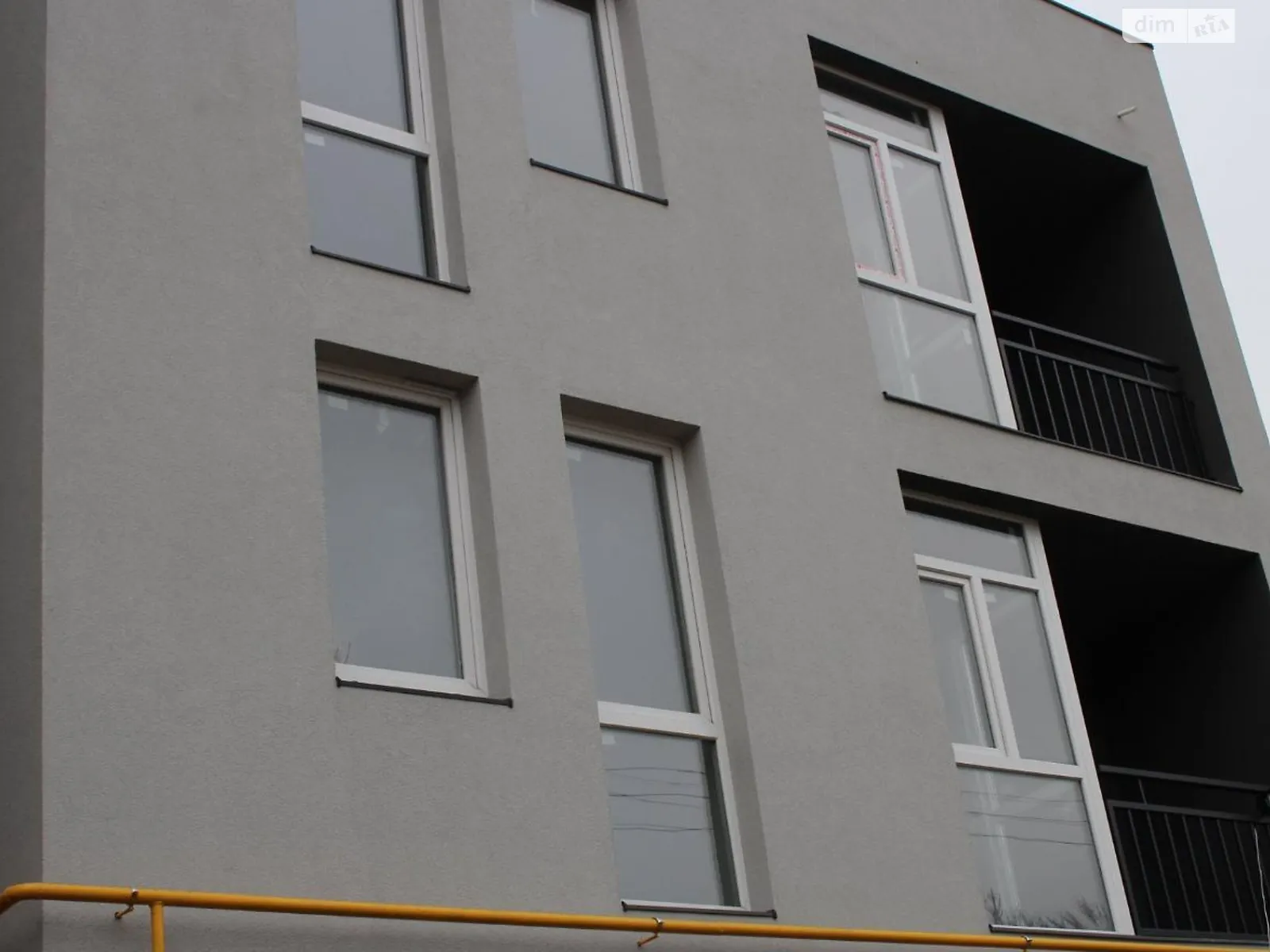 Продается 3-комнатная квартира 69.9 кв. м в Петрикове, ул. Леси Украинки - фото 1