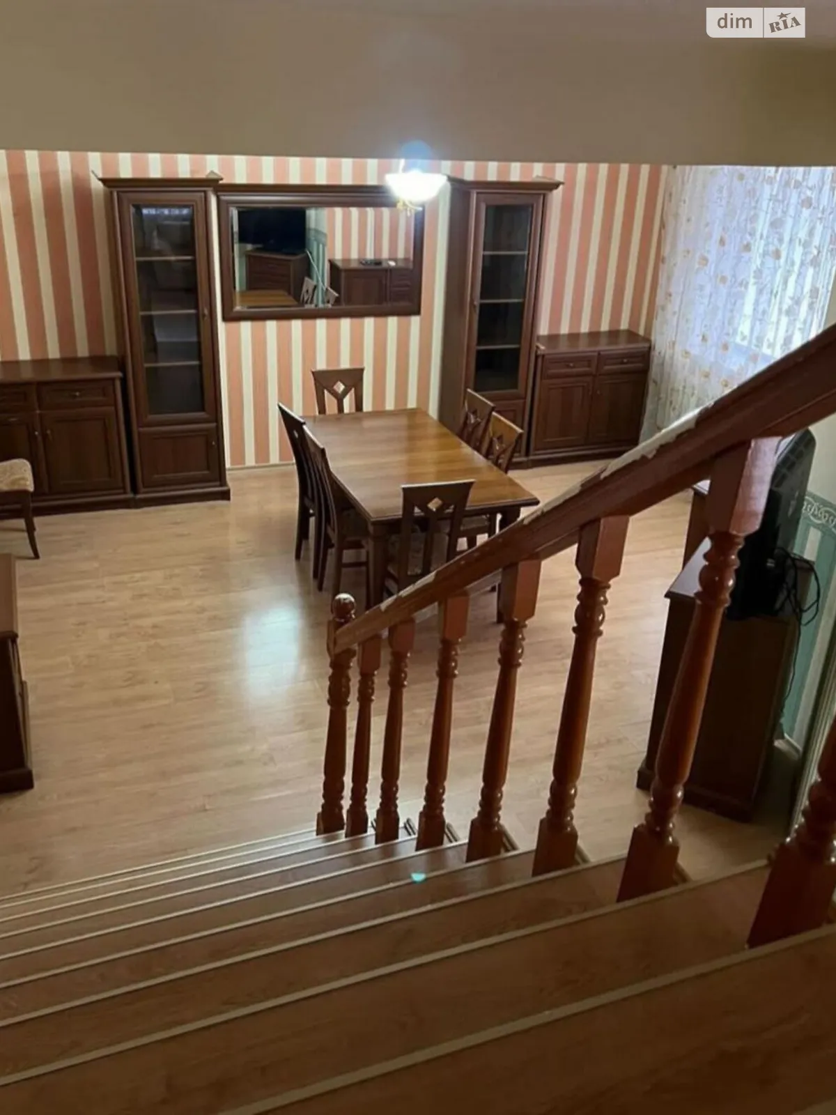 Продается дом на 2 этажа 200 кв. м с верандой, цена: 199000 $ - фото 1