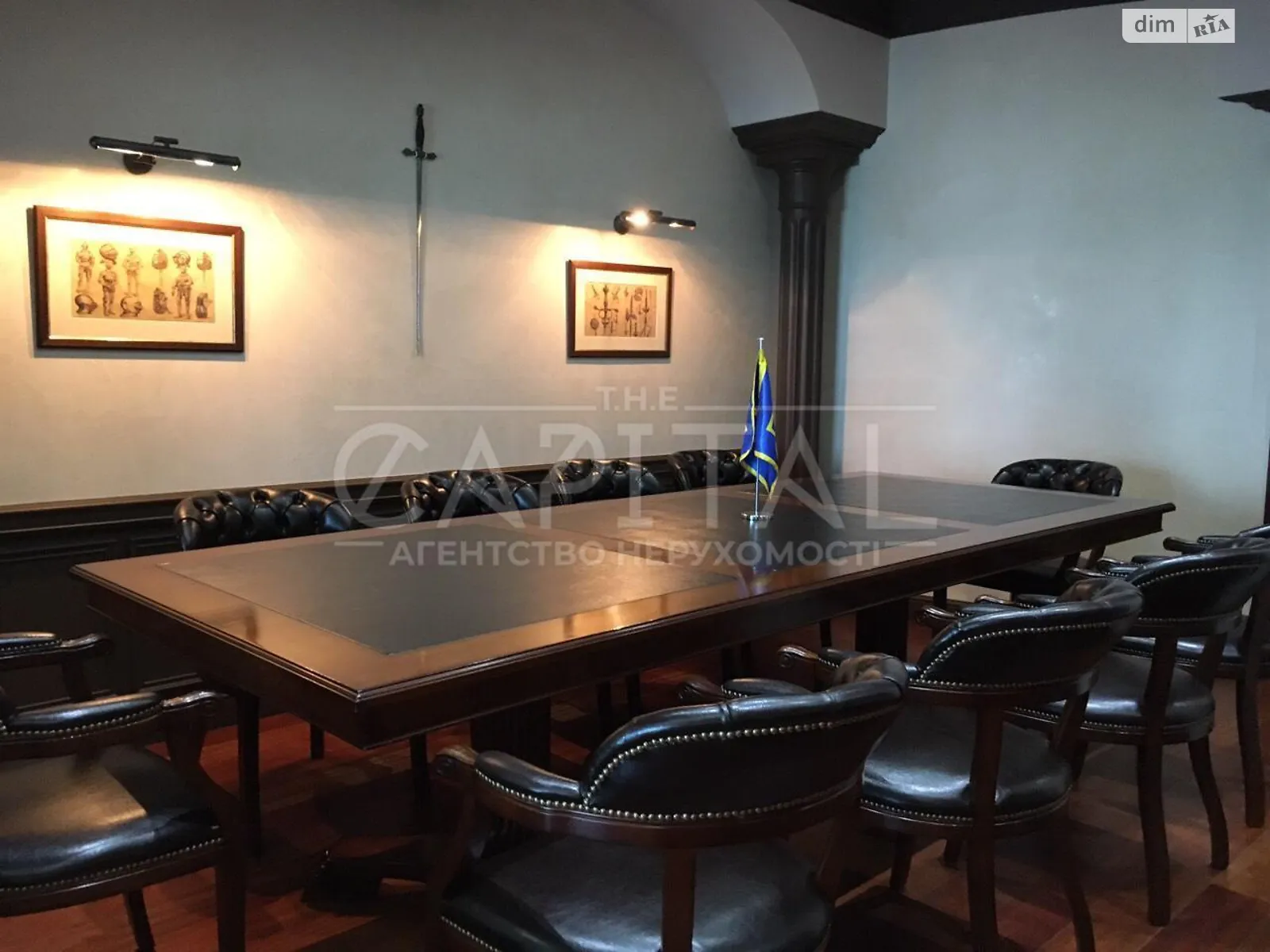 Сдается в аренду офис 187 кв. м в бизнес-центре, цена: 4800 $ - фото 1
