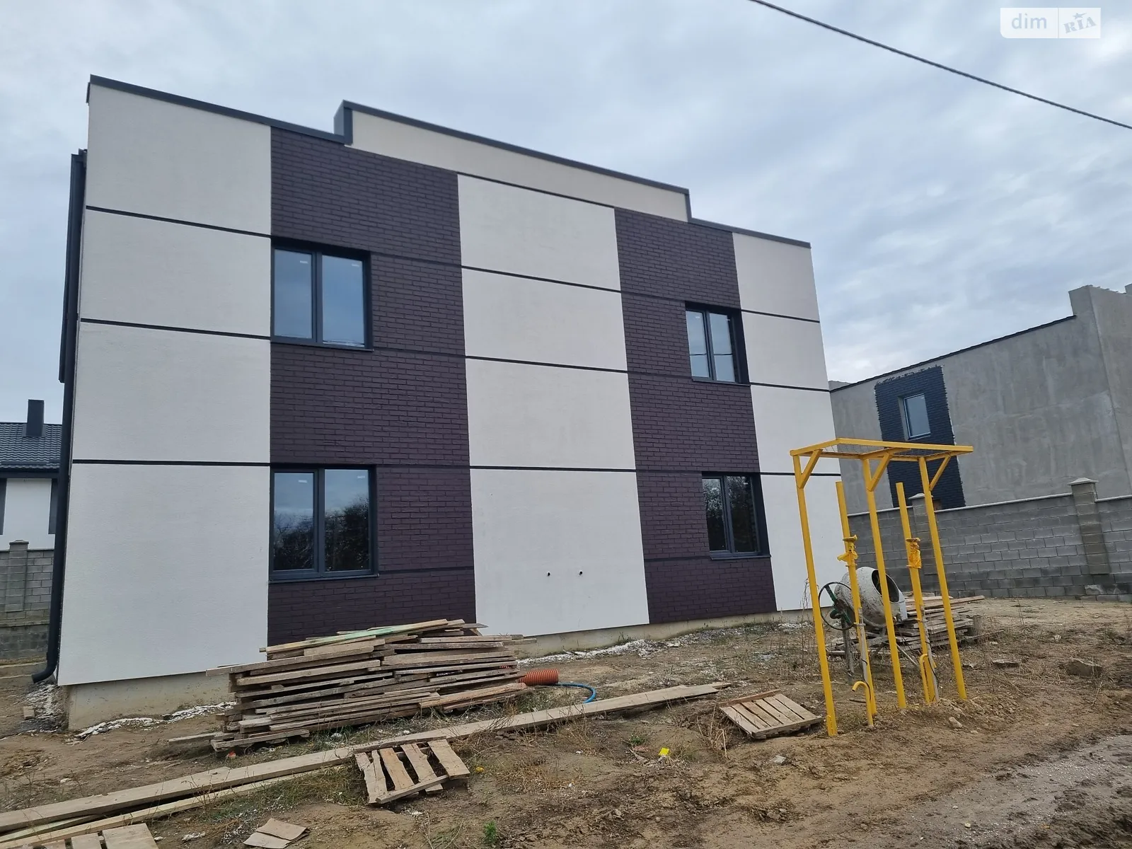 Продається частина будинку 120 кв. м з мансардою, цена: 72000 $ - фото 1
