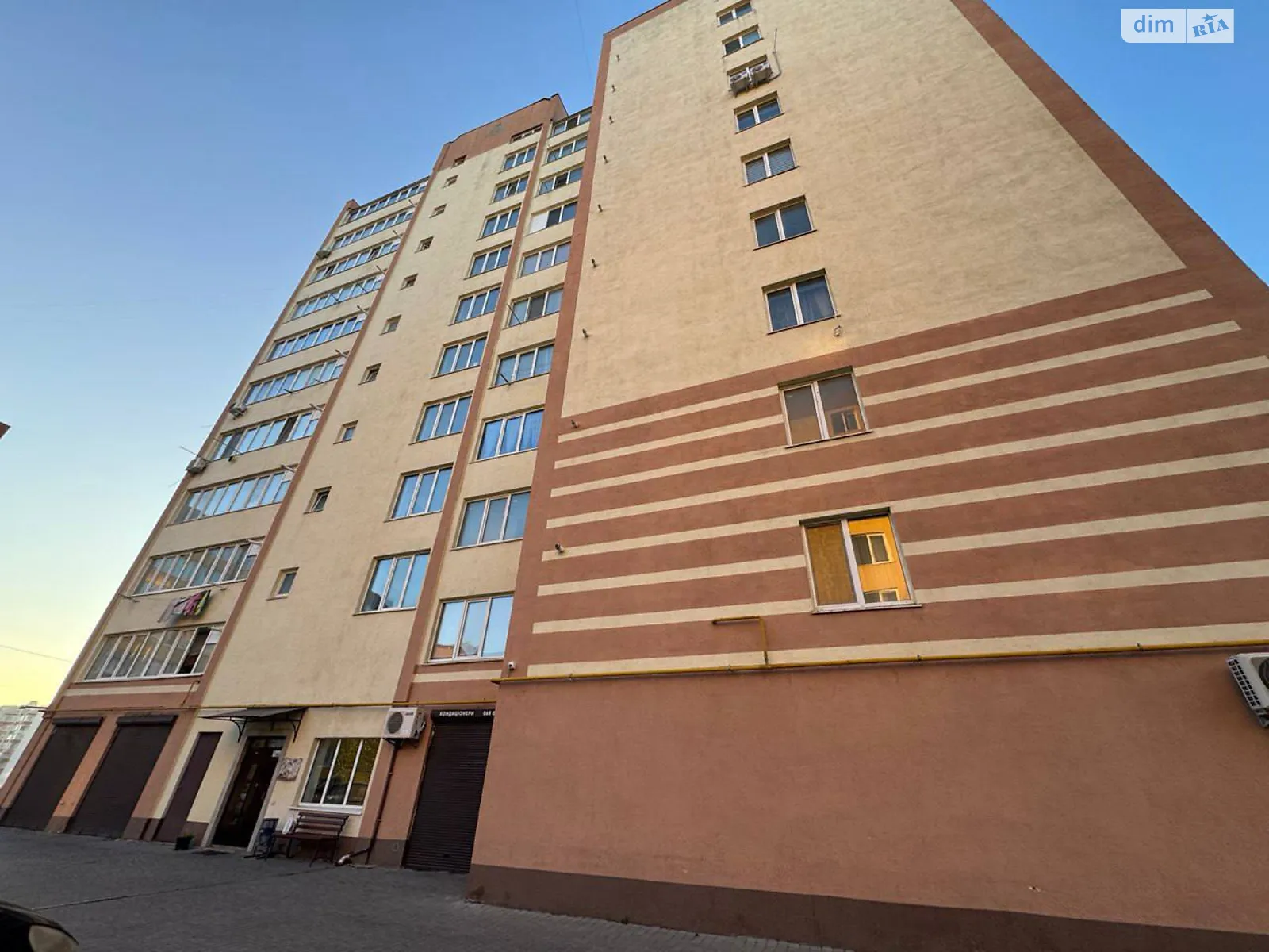 Продается 1-комнатная квартира 59 кв. м в Хмельницком, ул. Кармелюка, 11/1 - фото 1