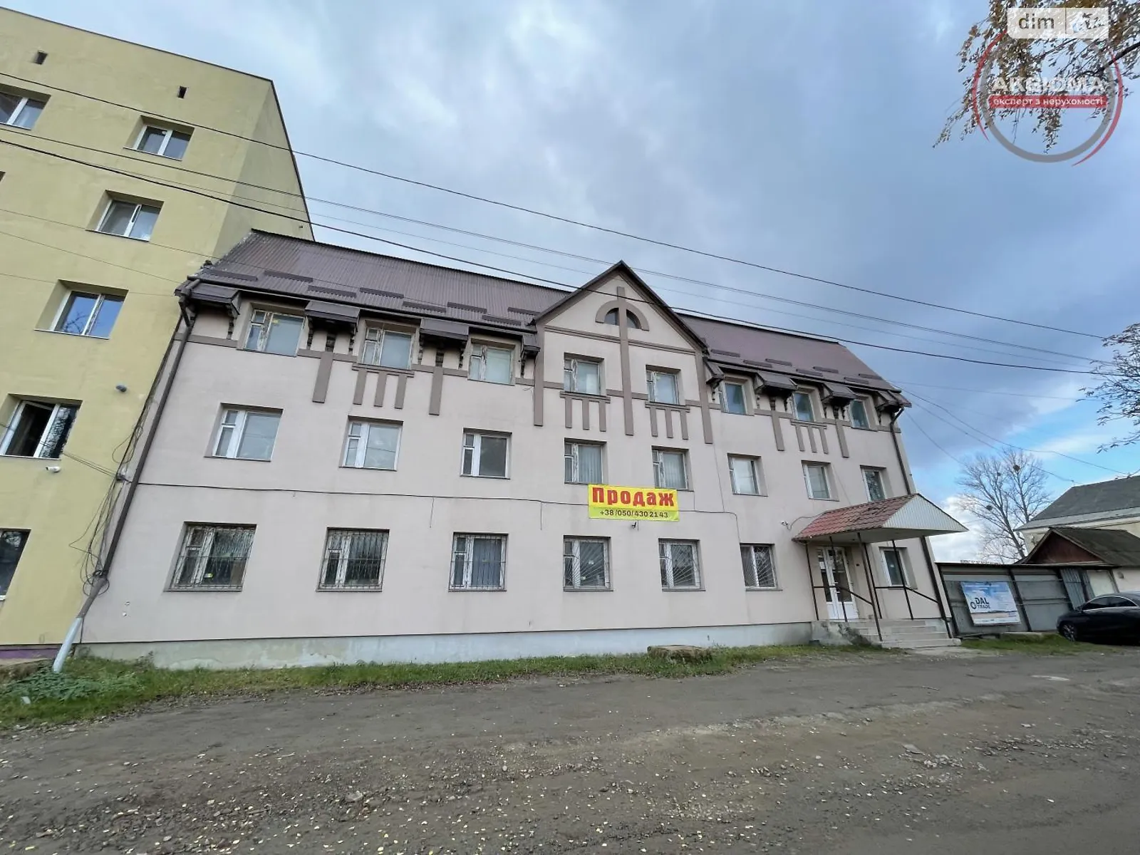 Продается помещения свободного назначения 744.3 кв. м в 3-этажном здании, цена: 265000 $ - фото 1
