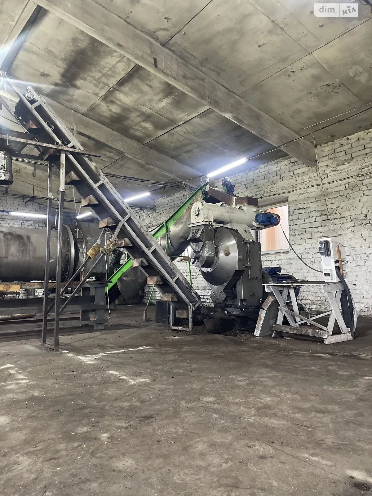 Продається приміщення вільного призначення 896 кв. м в 1-поверховій будівлі, цена: 210000 $ - фото 1