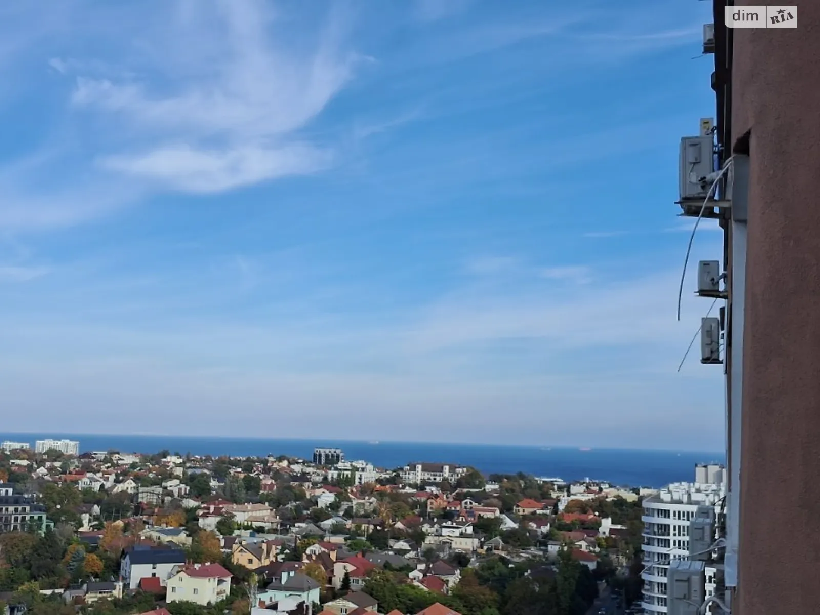 Продається 1-кімнатна квартира 84.7 кв. м у Одесі, вул. Макаренка - фото 1
