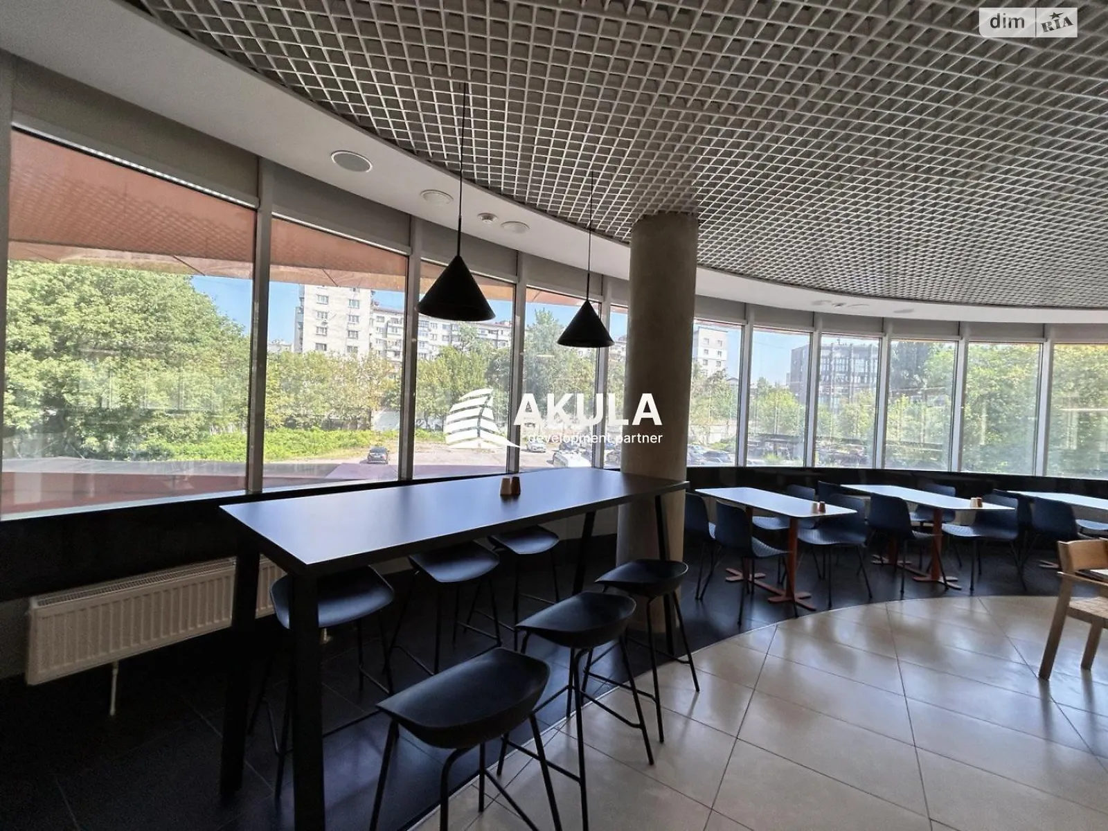 Сдается в аренду офис 800 кв. м в бизнес-центре, цена: 9600 $ - фото 1