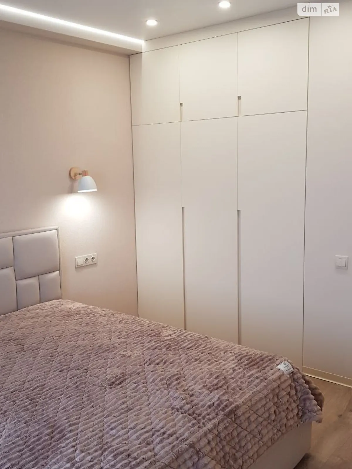 Сдается в аренду 1-комнатная квартира 37.5 кв. м в Киеве, ул. Михаила Максимовича, 24В - фото 1
